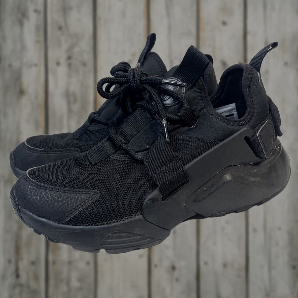 Nike Nike Air Women’s Huarache City Low Top Triple Black AH6804-003 Shoes 6.5 US Women’s Sneaker Athletic Casual Workwear Size M / US 6-8 / IT 42-44 - 1 Thumbnail