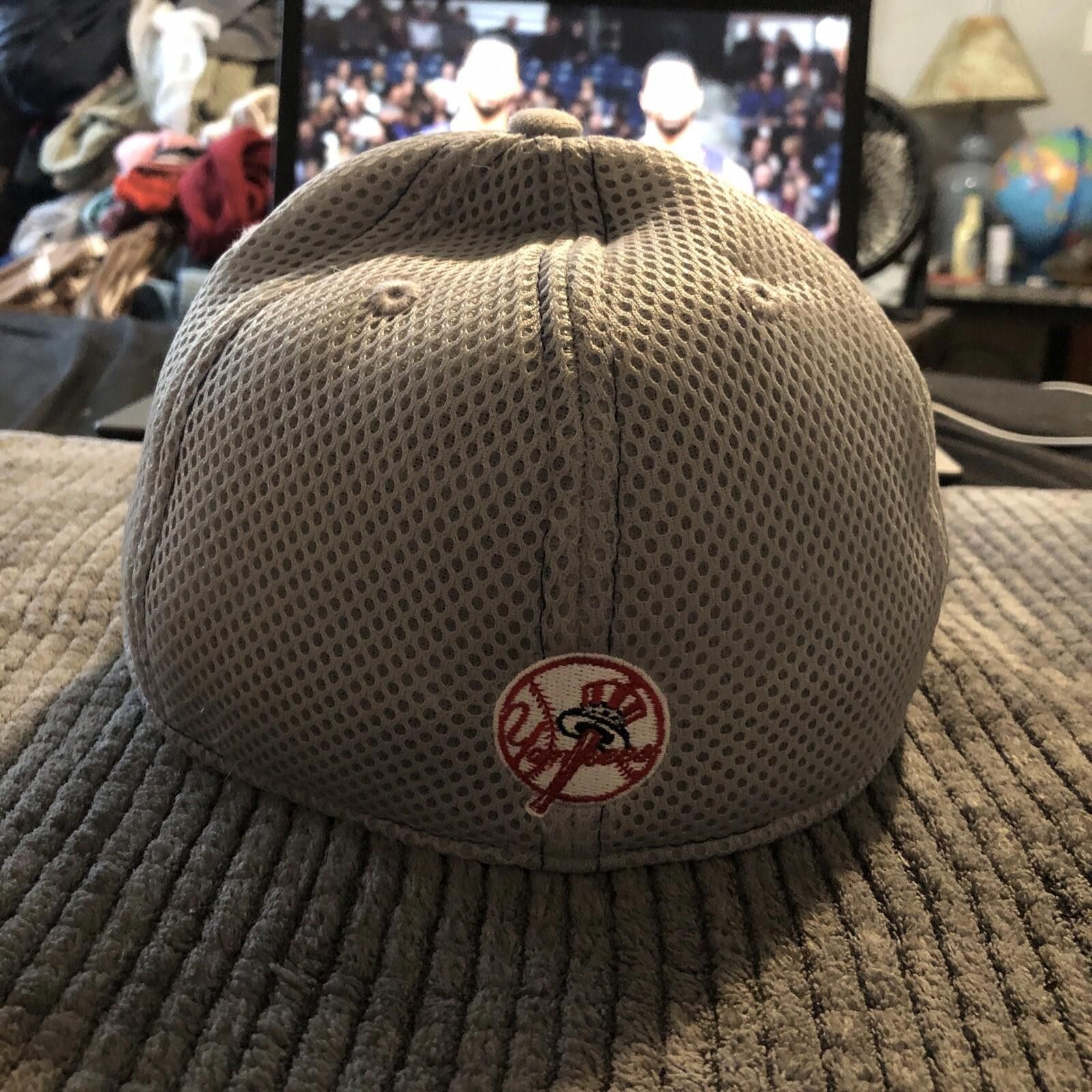 New Era New Era MLB NEO 39Thirty Stretch Fit Cap, Gray, M/L Yankees Size ONE SIZE - 4 Thumbnail