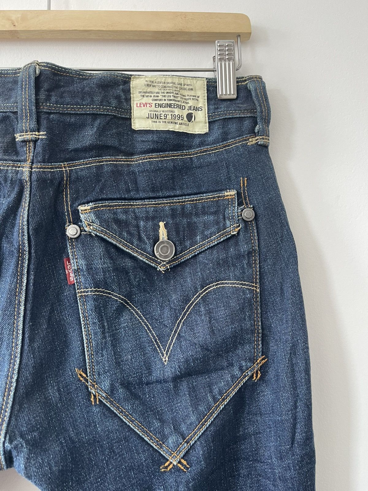 Levi's Vintage Clothing Rare Vintage LEVIS ENGINEERED JEANS June 9th 1999 Twist Leg Size 29" - 6 Thumbnail