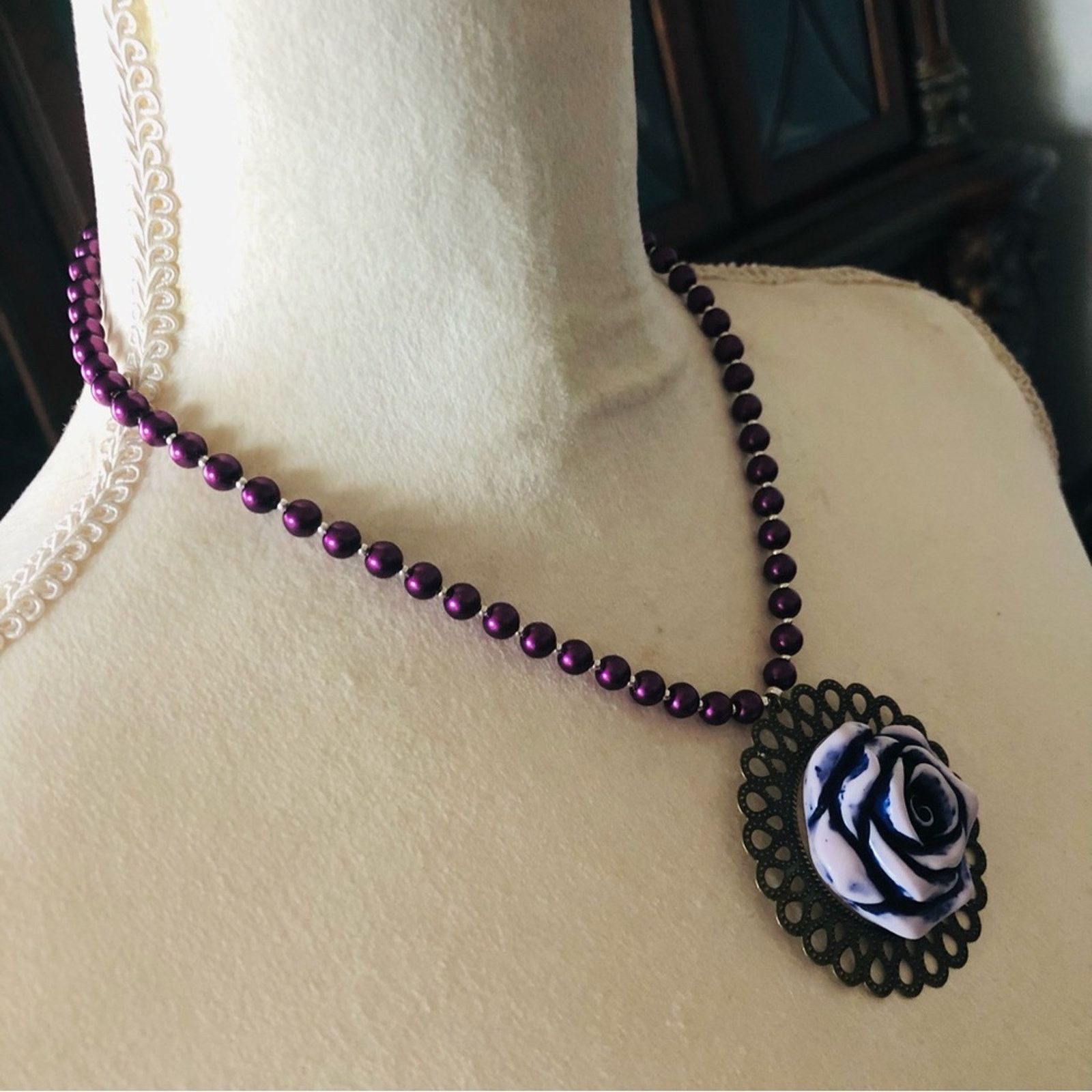 Handmade Handcrafted repurpose purple rose pendant Pearl necklace Size ONE SIZE - 4 Thumbnail