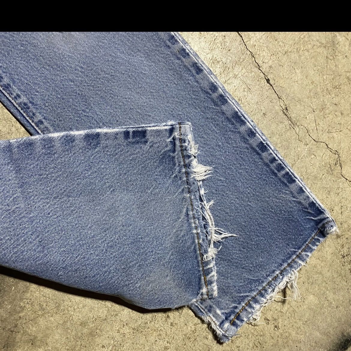 Levi's × Vintage 2000s Light Wash Levi 517 Flares Size US 28 / EU 44 - 4 Thumbnail