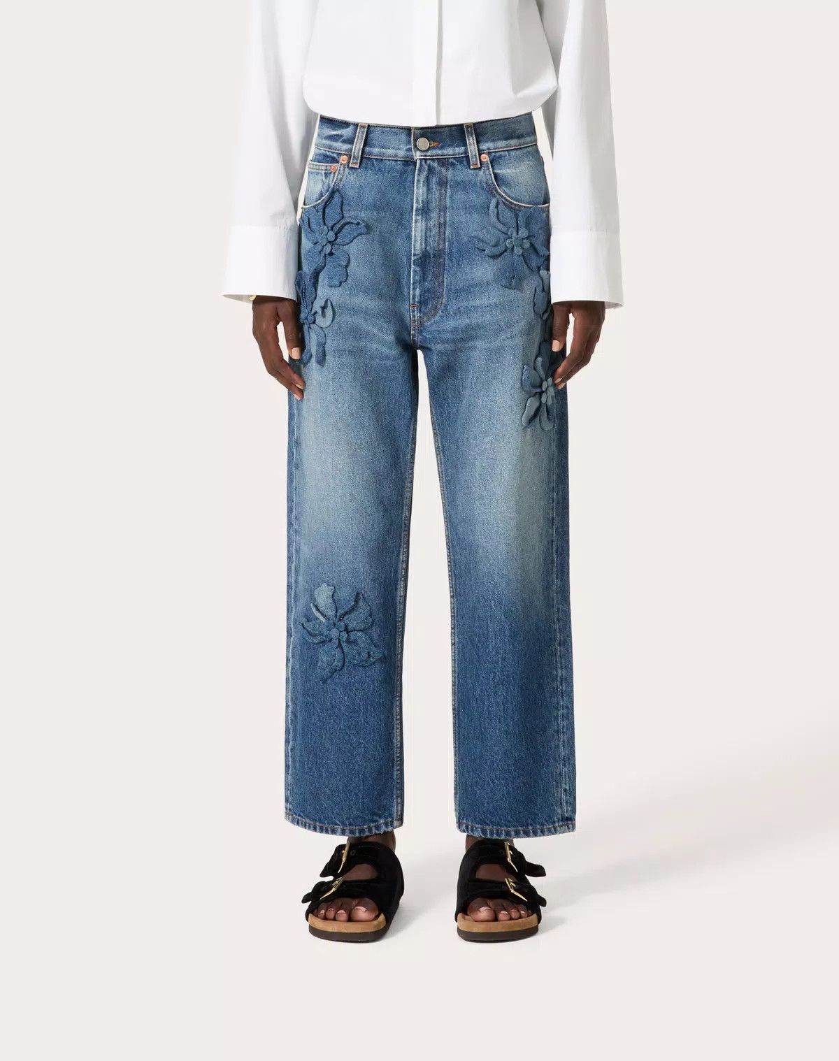 Valentino o1s1wg110625 Embroidered Denim Trousers in Medium Blue Size 27" / US 4 / IT 40 - 7 Thumbnail