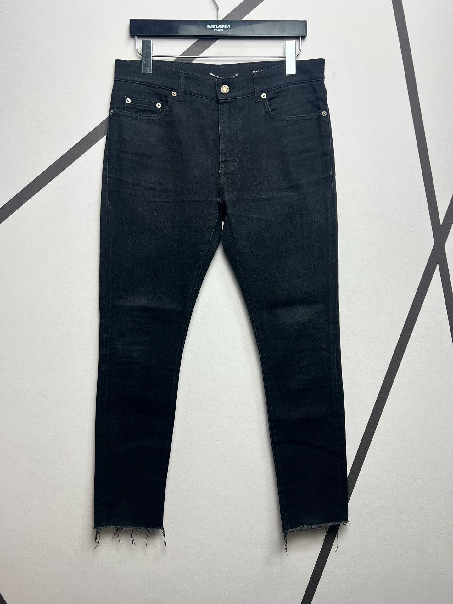 Saint Laurent Paris Saint laurent Fringed raw-trimmed black foundation jeans 2 Size US 32 / EU 48 - 1 Thumbnail