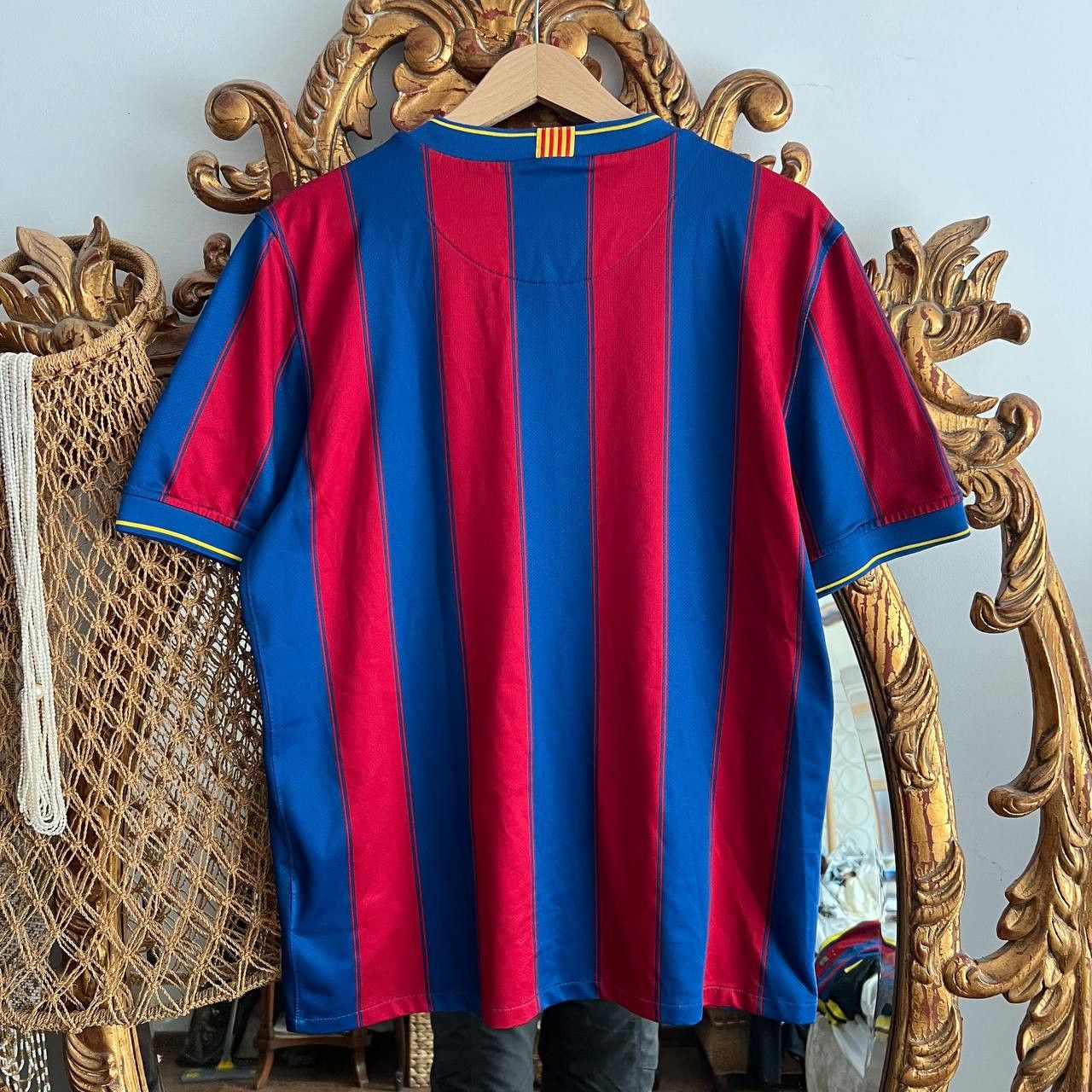 Vintage Vintage Nike FC Barcelona 2009/2010 Soccer Jersey Sz S Size US S / EU 44-46 / 1 - 2 Thumbnail