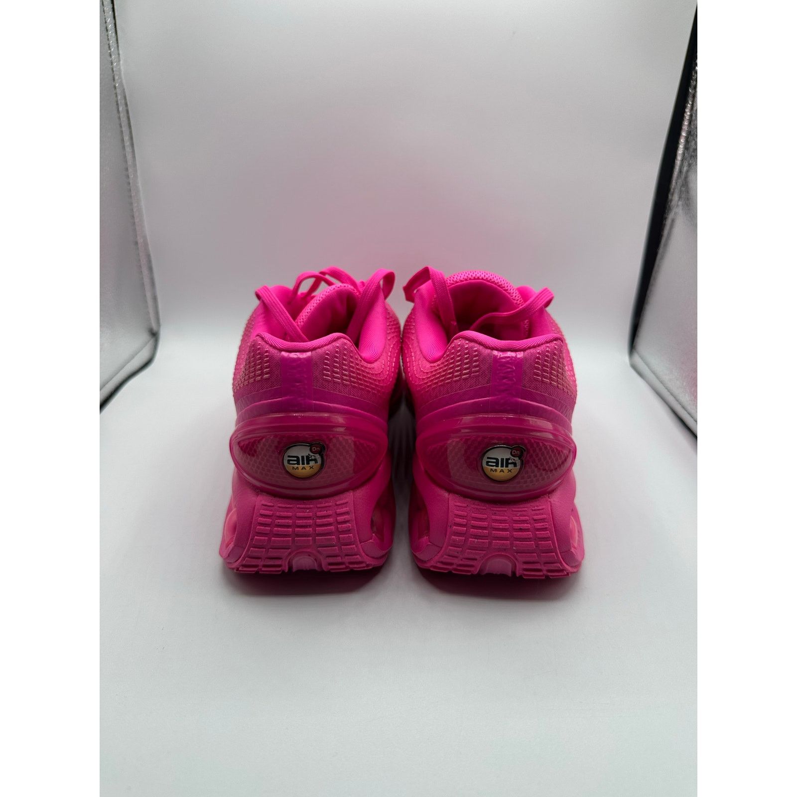 Nike Nike Air Max DN Wmns “Laser Fuchsia” size 7.5w Size US 7.5 / IT 37.5 - 4 Thumbnail