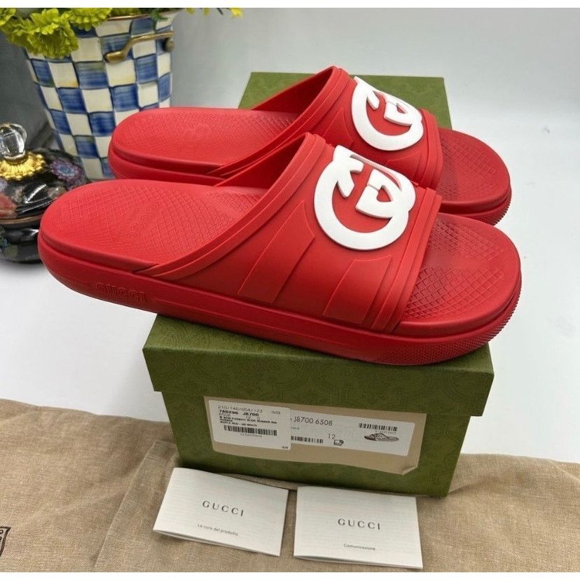 Gucci Men's Gucci interlocking G rubber Pool slides size 12 Size US 12.5 / EU 45-46 - 8 Thumbnail