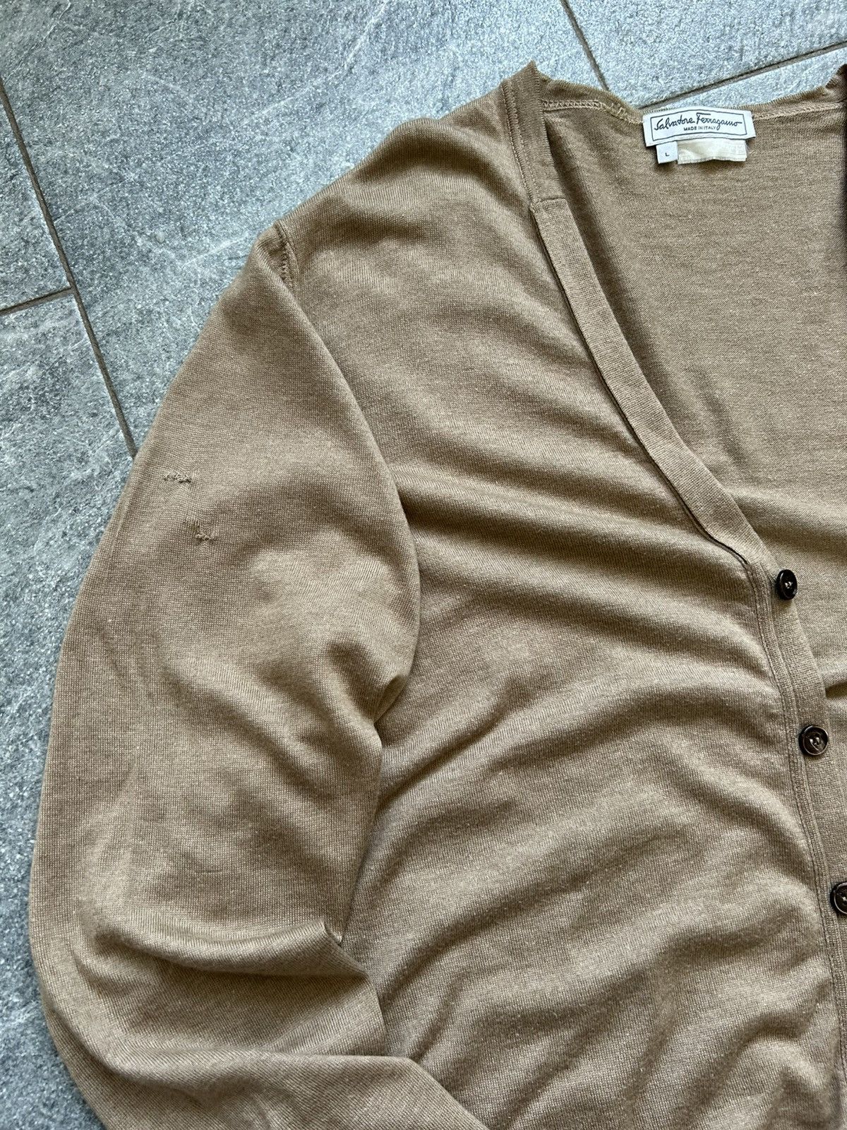 Salvatore Ferragamo Vintage salvatore ferragamo cardigan sweater Size US L / EU 52-54 / 3 - 13 Thumbnail