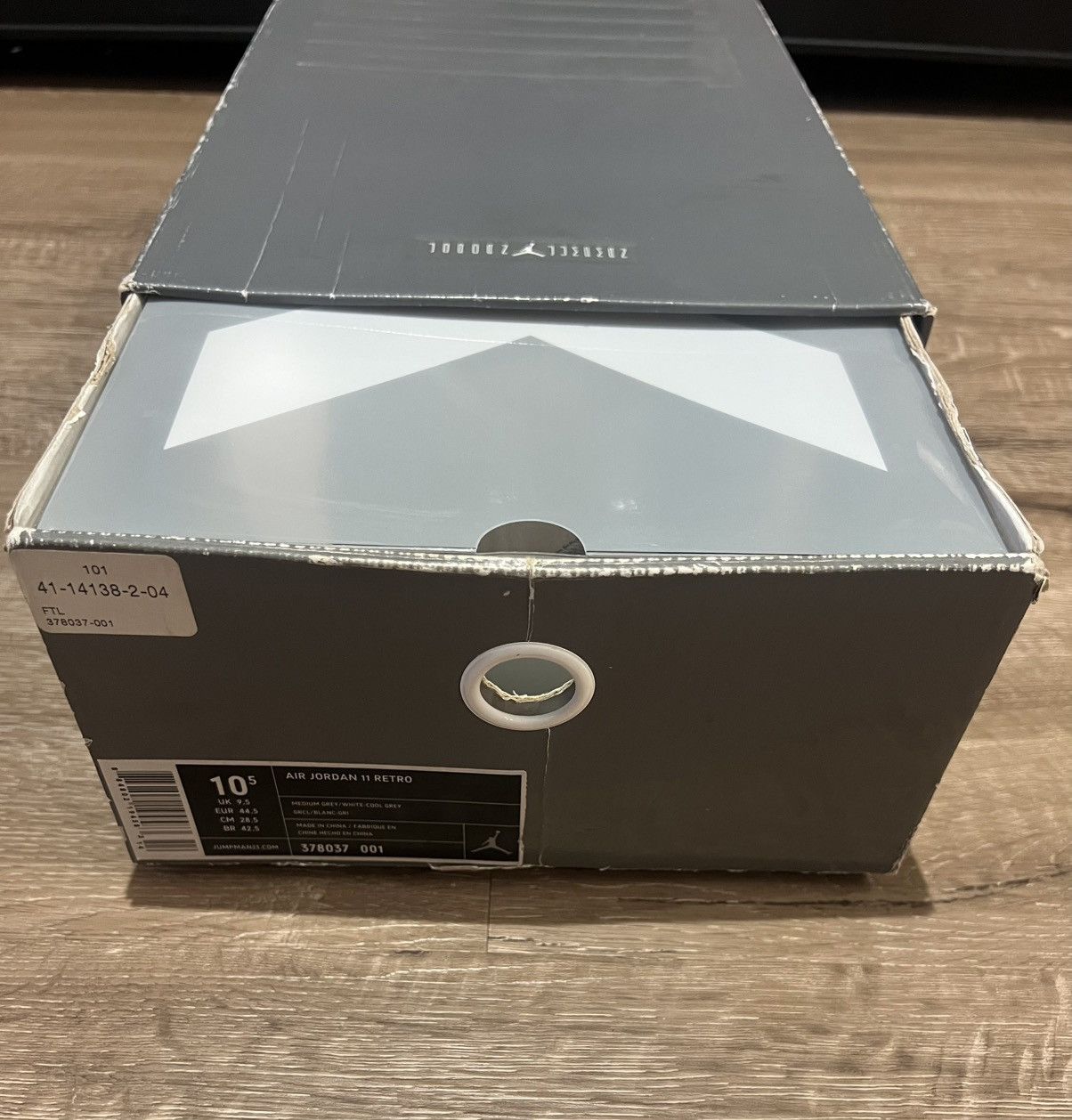 Jordan Brand Air Jordan 11 Retro Cool Grey 2010 Release Size 10.5 Size US 10.5 / EU 43-44 - 9 Thumbnail