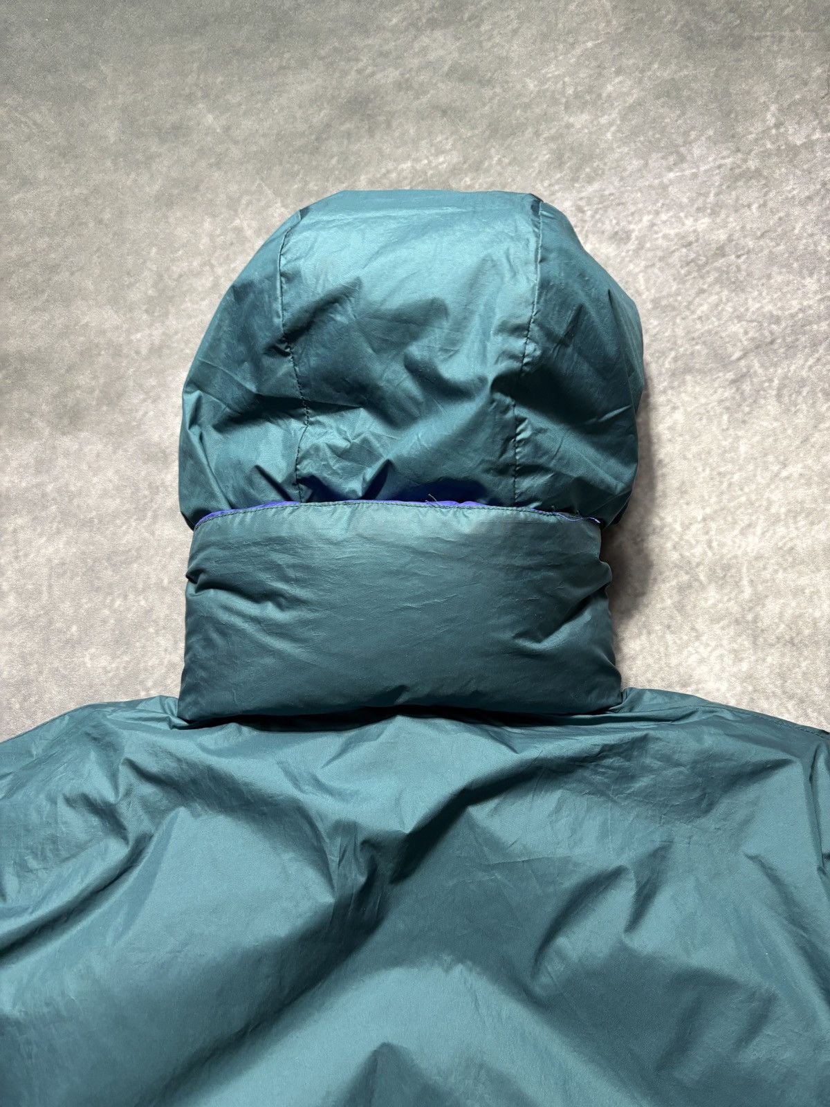 Helly Hansen Helly Hansen Duck Down Puffer Jacket Reversible Hooded 90s Size US M / EU 48-50 / 2 - 11 Thumbnail