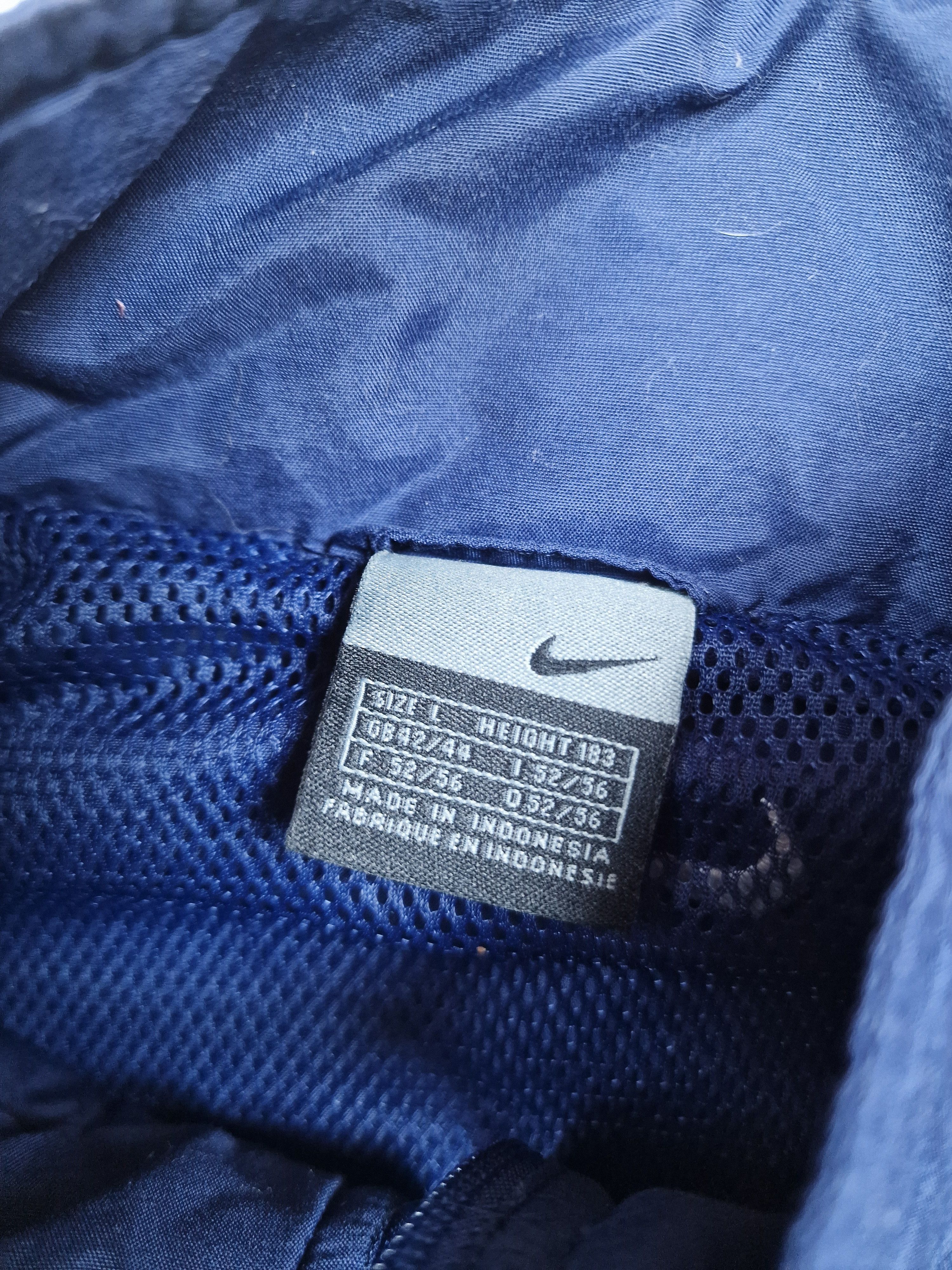 Nike 00s Nike Retro Logo Vintage Y2K Oversize Hylon Retro Jacket Size US L / EU 52-54 / 3 - 9 Thumbnail