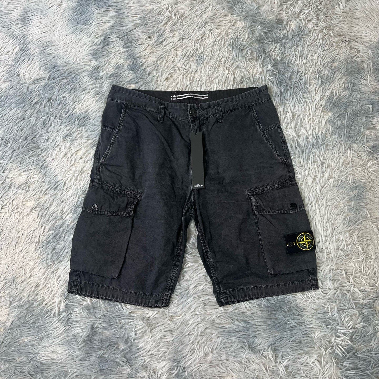 Stone Island Stone Island Shorts Size US 32 / EU 48 - 1 Thumbnail