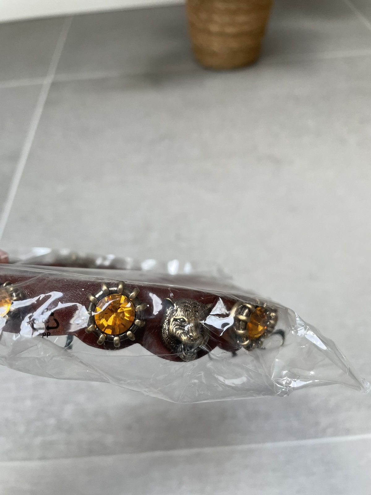 Gucci Gucci Feline Head Brown Leather Crystals Choker Necklace Size ONE SIZE - 3 Thumbnail