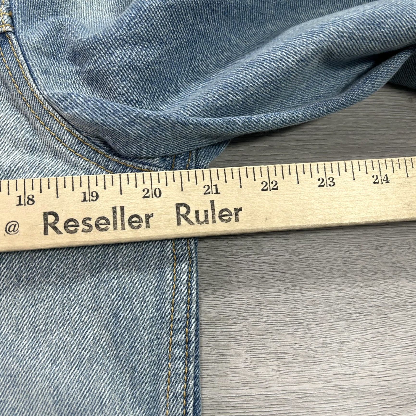 Guess Guess Dillon Denim Jacket Mens Medium Blue Distressed Button Logo Jean Size US 31 - 7 Thumbnail