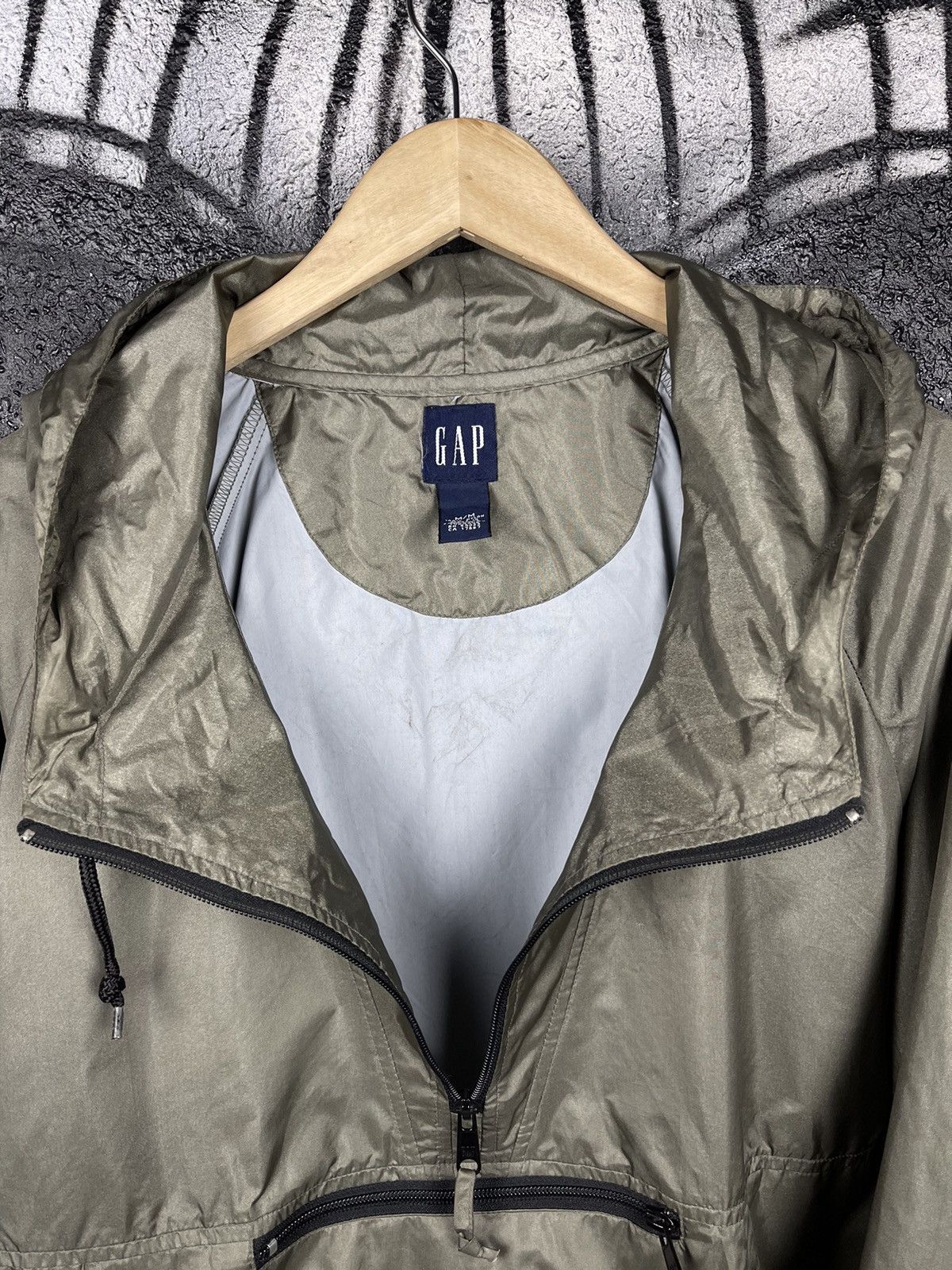 Gap GAP Vintage Y2K Khaki Nylon Anorak Jacket Men’s Size Medium Size US M / EU 48-50 / 2 - 8 Thumbnail