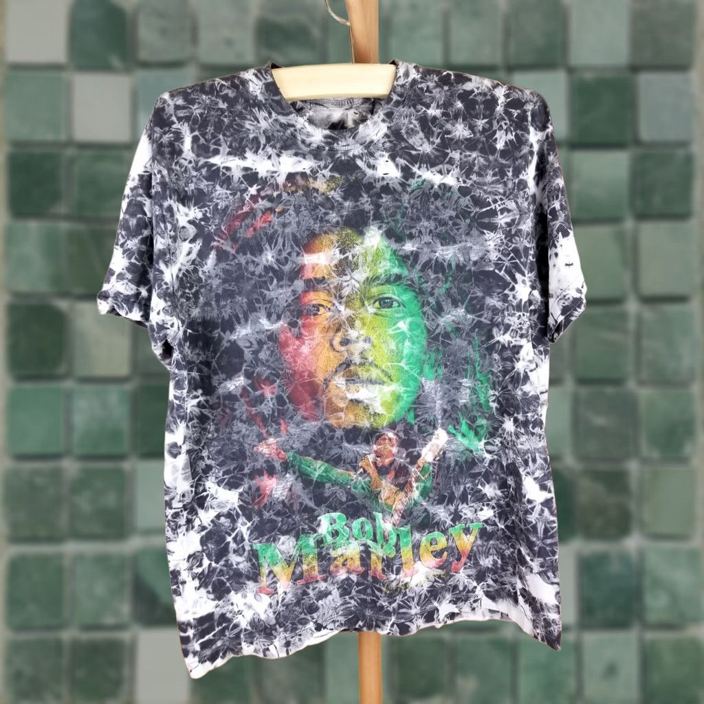 Band Tees × Rap Tees × Vintage Vintage Nopal X SADE Artwork Images