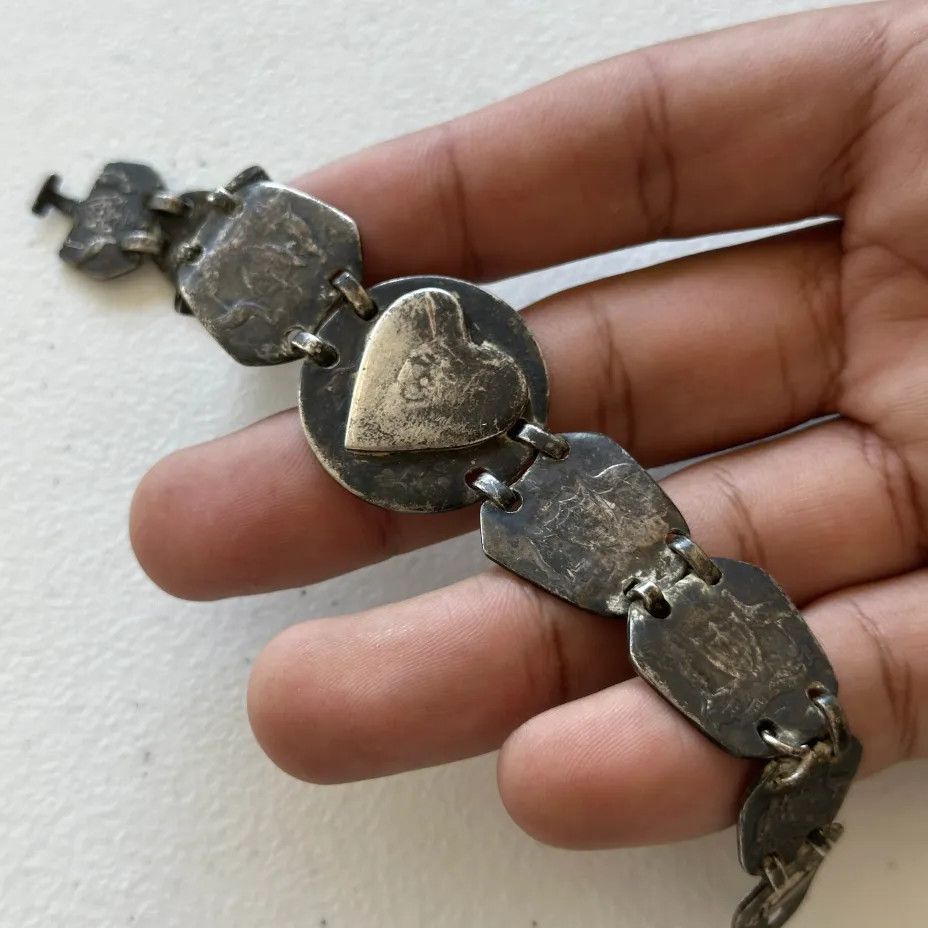 Other Vintage WW2 Silver Trench Art Coin Heart Bracelet Size ONE SIZE - 2 Thumbnail