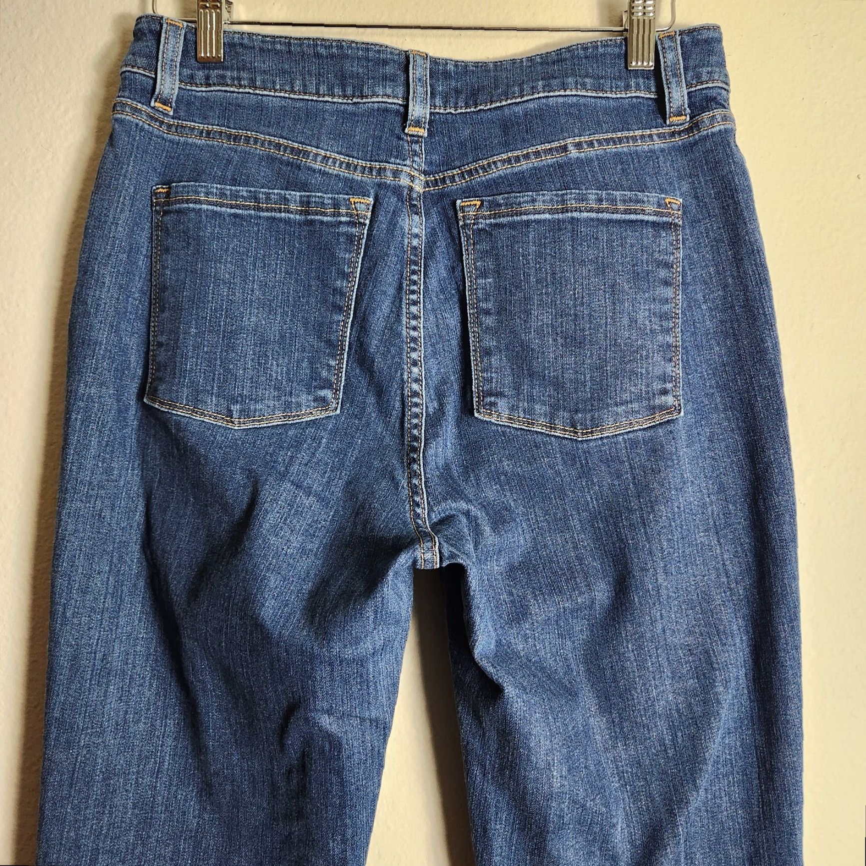Vintage L.L. Bean Jeans Womens True Shape Classic Fit High Rise Bootcut Leg 10 MT Blue Cotton Blend Denim 5-Pocket Mens? Girls? Size 32" / US 10 / IT 46 - 7 Thumbnail
