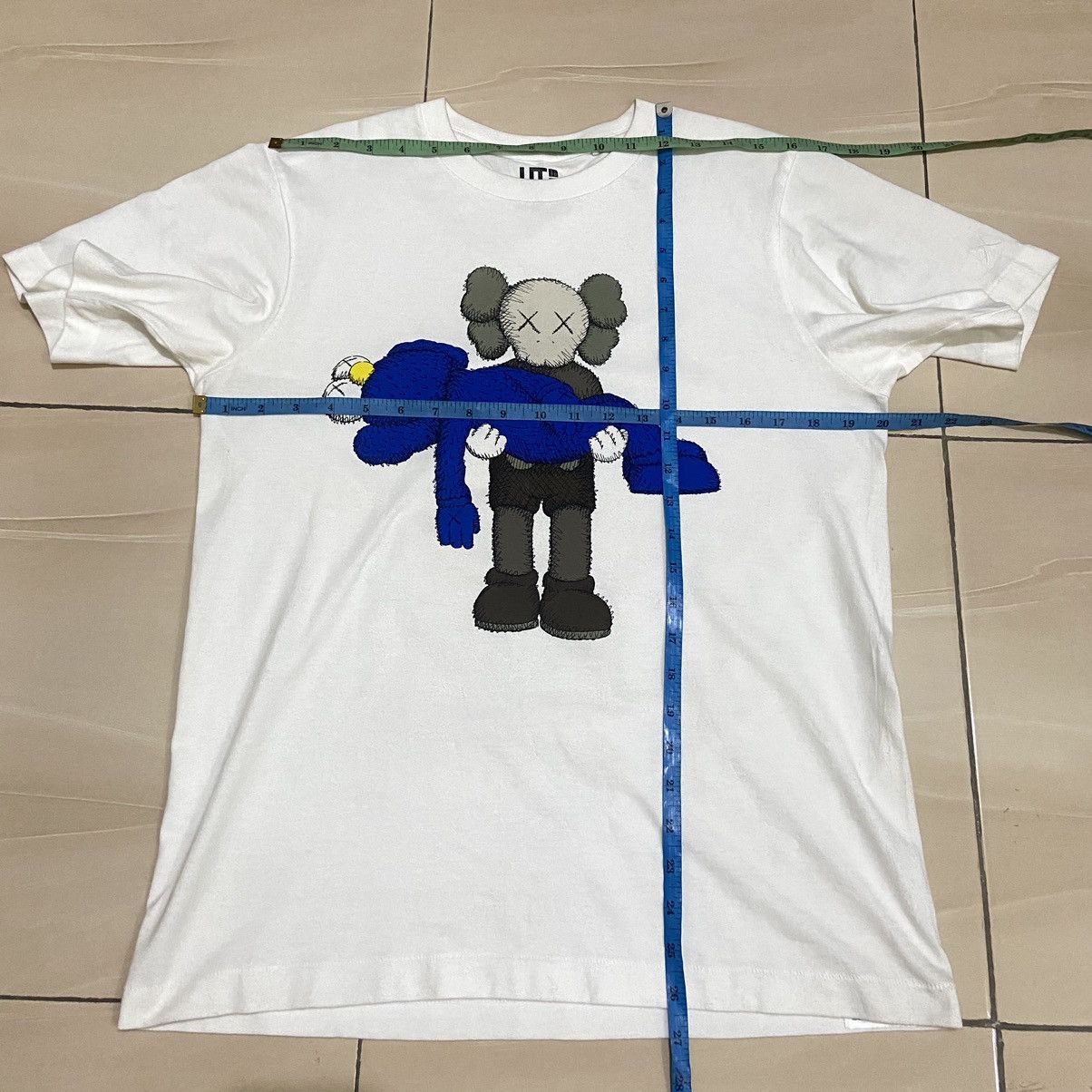 Japanese Brand Bundle Flannel Marka Japan & Tshirt Kaws Size US S / EU 44-46 / 1 - 14 Thumbnail