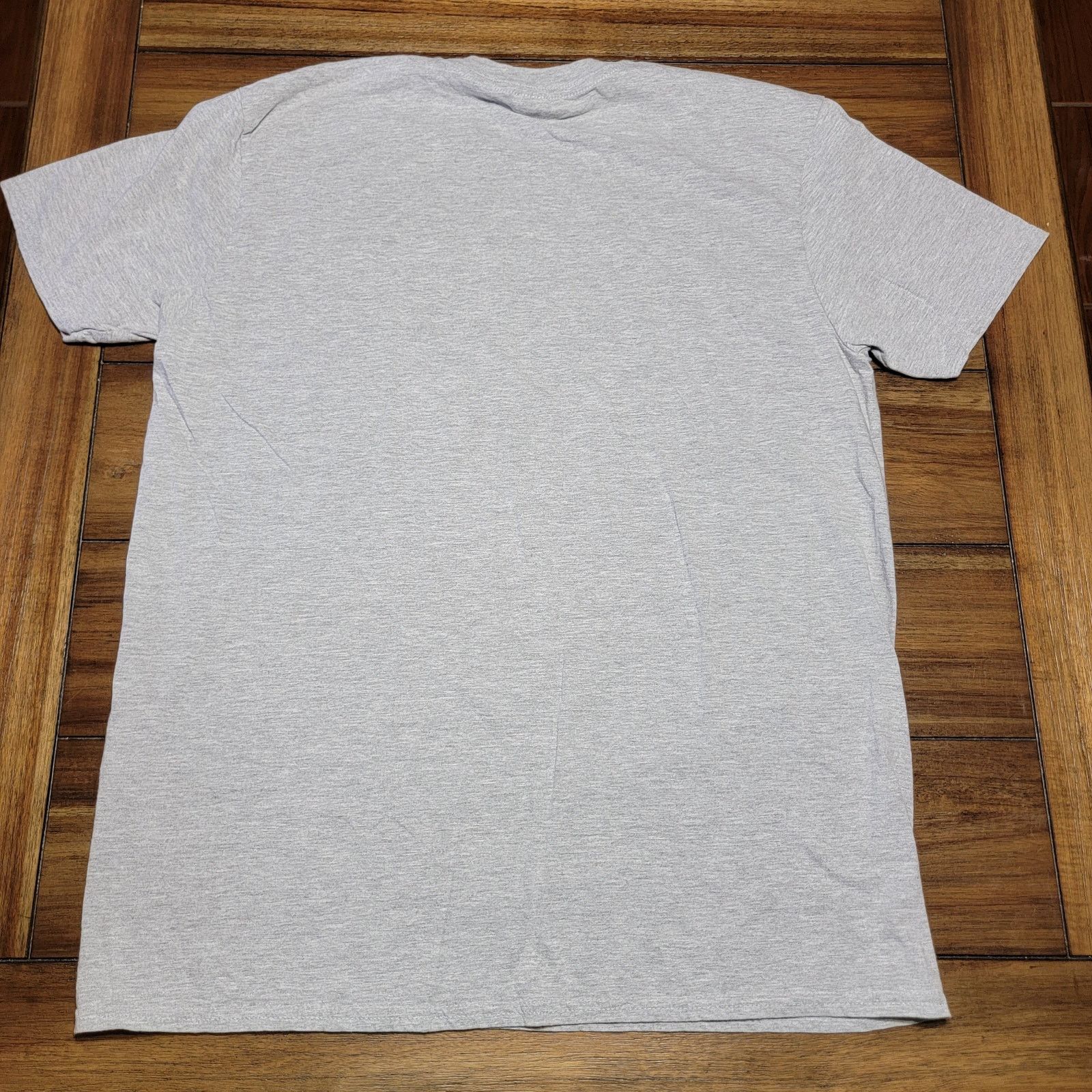 Gildan Unisex X-mas Tee "In a World Of Grinches Be A Griswold" - XL Size US XL / EU 56 / 4 - 3 Thumbnail