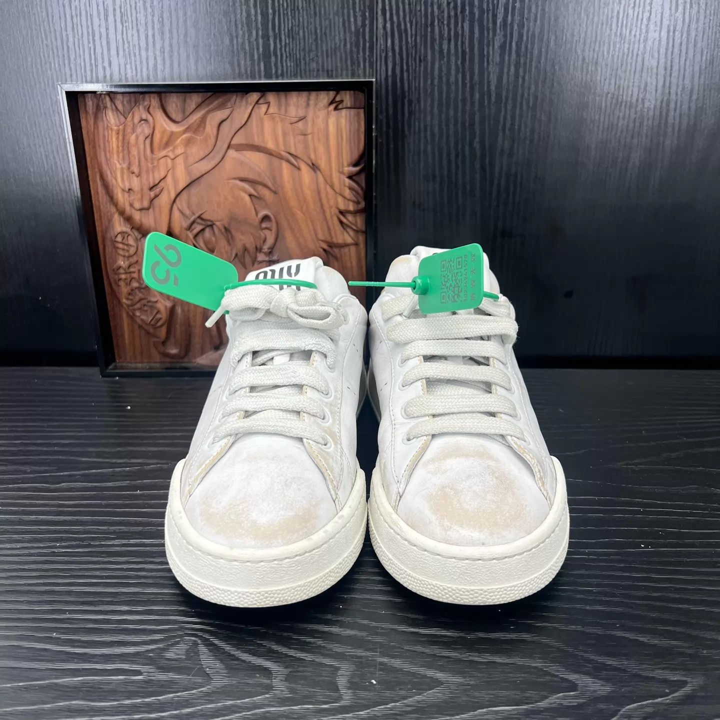 Miu Miu MIU MIU white distressed 39 original box like new Size US 8.5 / IT 38.5 - 3 Thumbnail