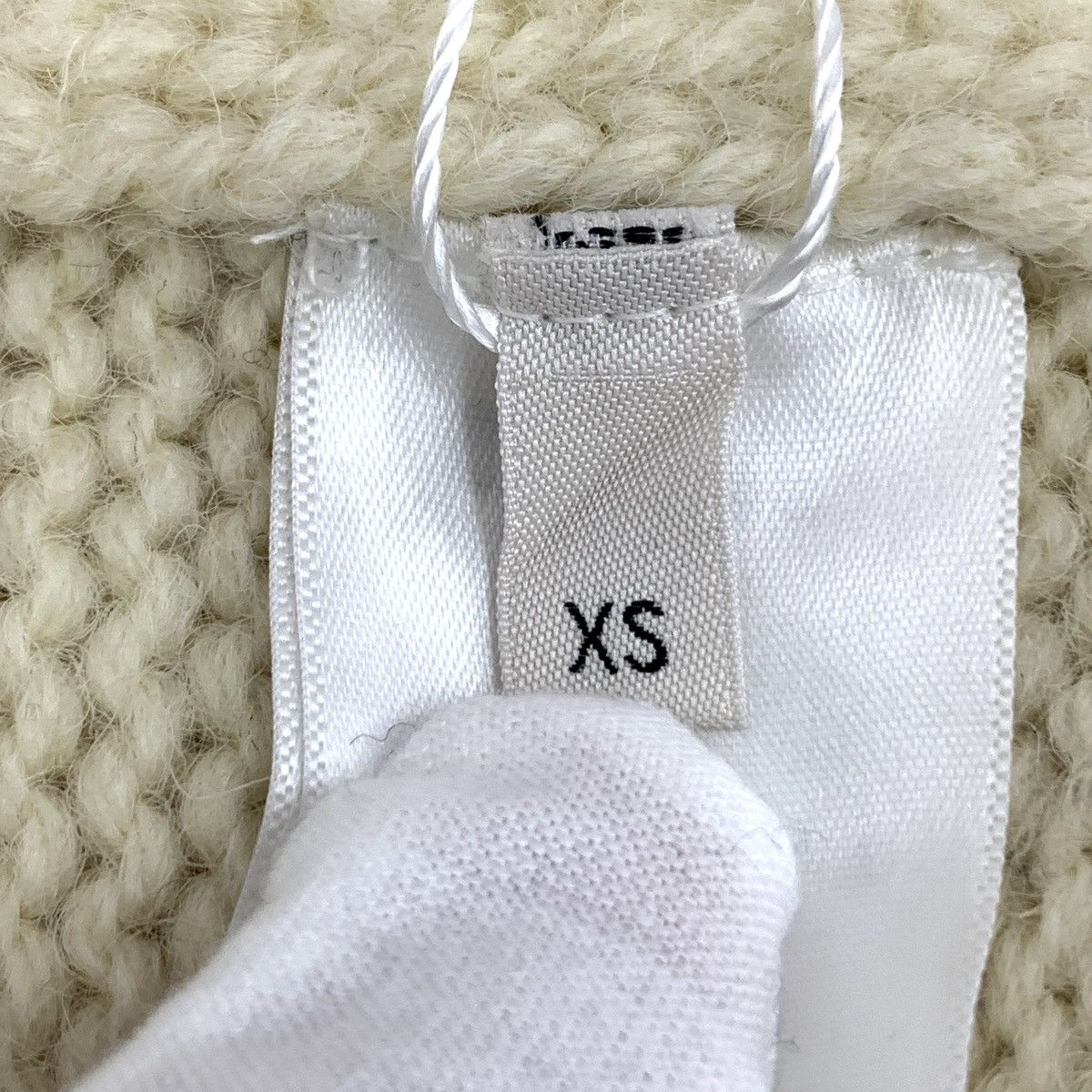 Celine Celine Beige Triomphe Wool Long Sleeve Knit Sweater K26WX Size XS / US 0-2 / IT 36-38 - 6 Thumbnail