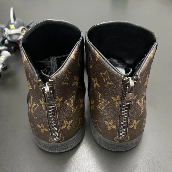 Louis Vuitton Louis Vuitton Black Leather High-Top Sneakers -2508 Size US 8 / EU 41 - 3 Thumbnail