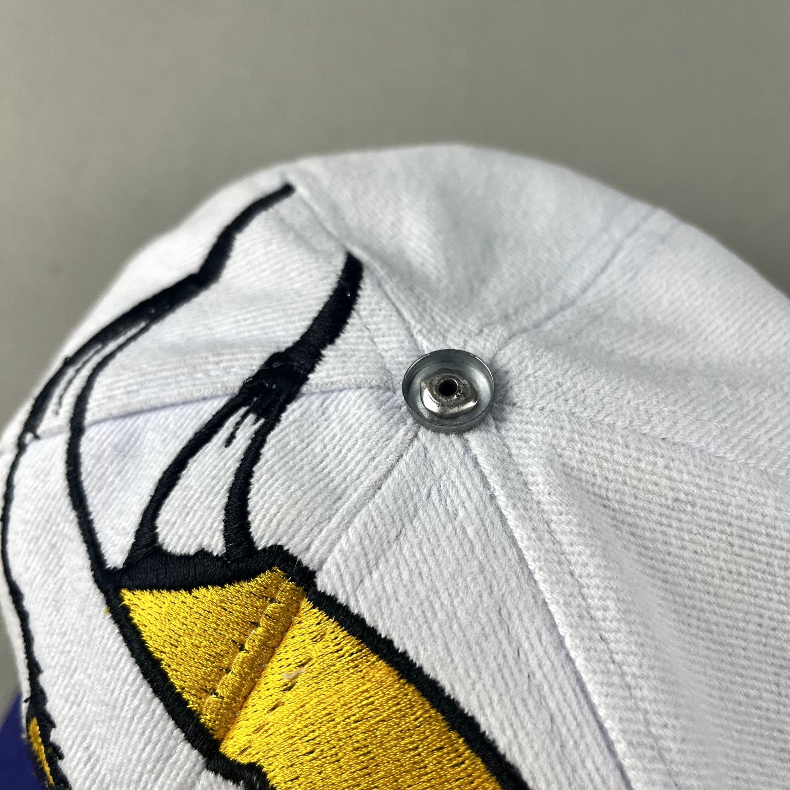 NFL × The Game × Vintage Vintage Minnesota Vikings Hat Snapback The Game Big Logo NFL Size ONE SIZE - 11 Thumbnail