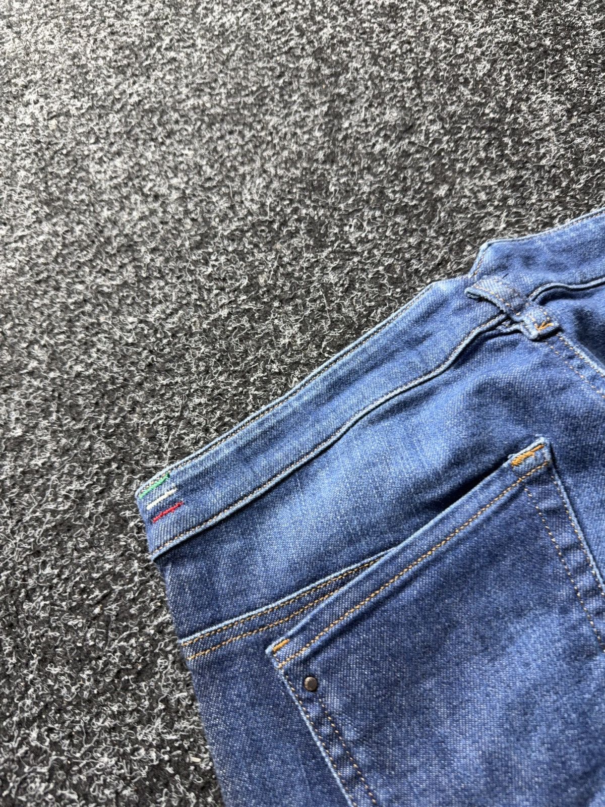 Diesel Luxury 00s Y2K Diesel Chinelle Regular Slim Tapered Jeans Size 30" / US 8 / IT 44 - 20 Thumbnail