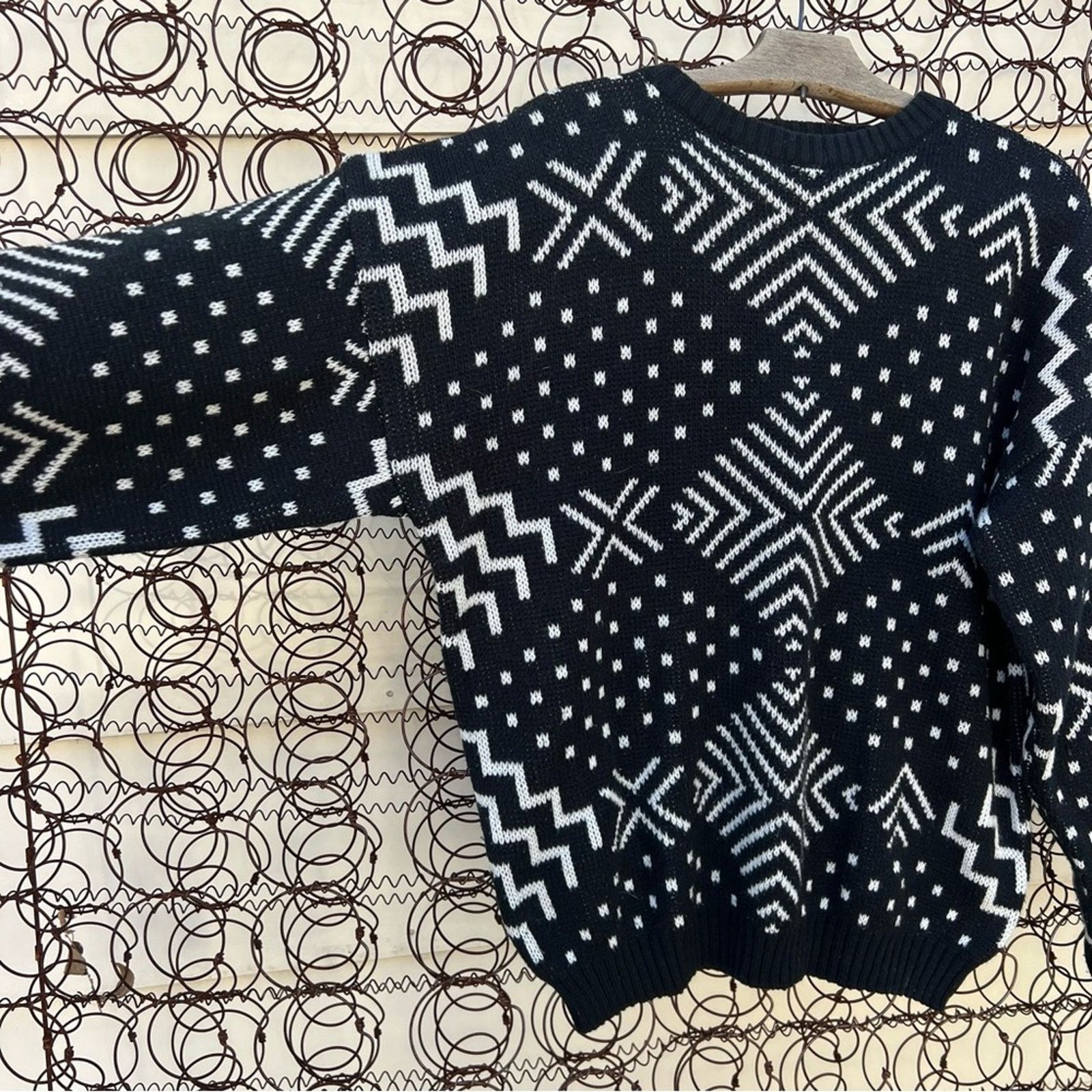 Vintage 80s Sweater Graphix Black White Geometric Diamond Dot Lines Size L / US 10 / IT 46 - 2 Thumbnail