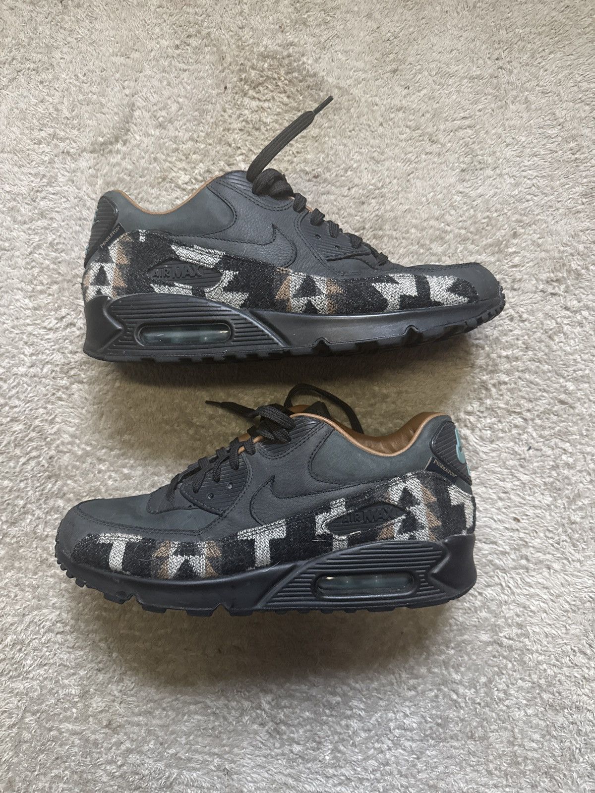 Nike Air max 90 Size US 10 / EU 43 - 1 Thumbnail