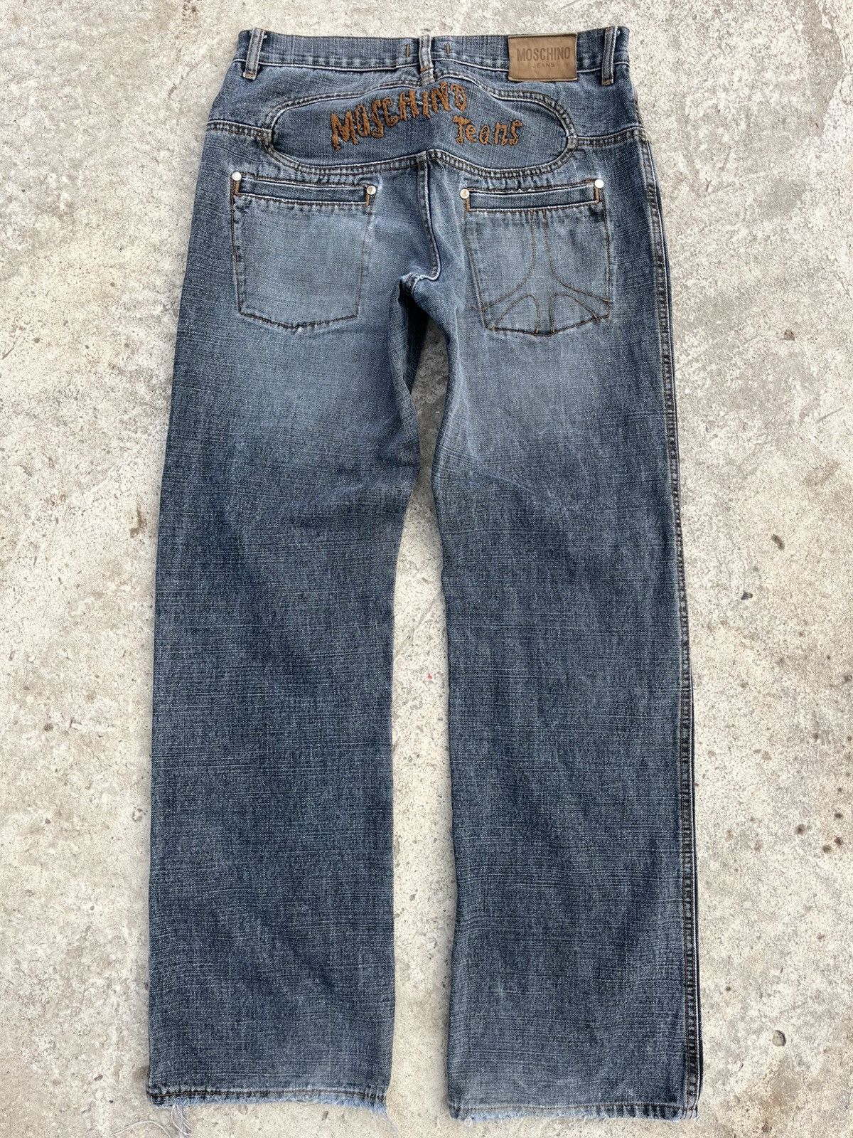 Japanese Brand × Moschino Moschino Vintage Big Logo Faded Distressed Denim Jeans Y2K Size US 30 / EU 46 - 1 Thumbnail