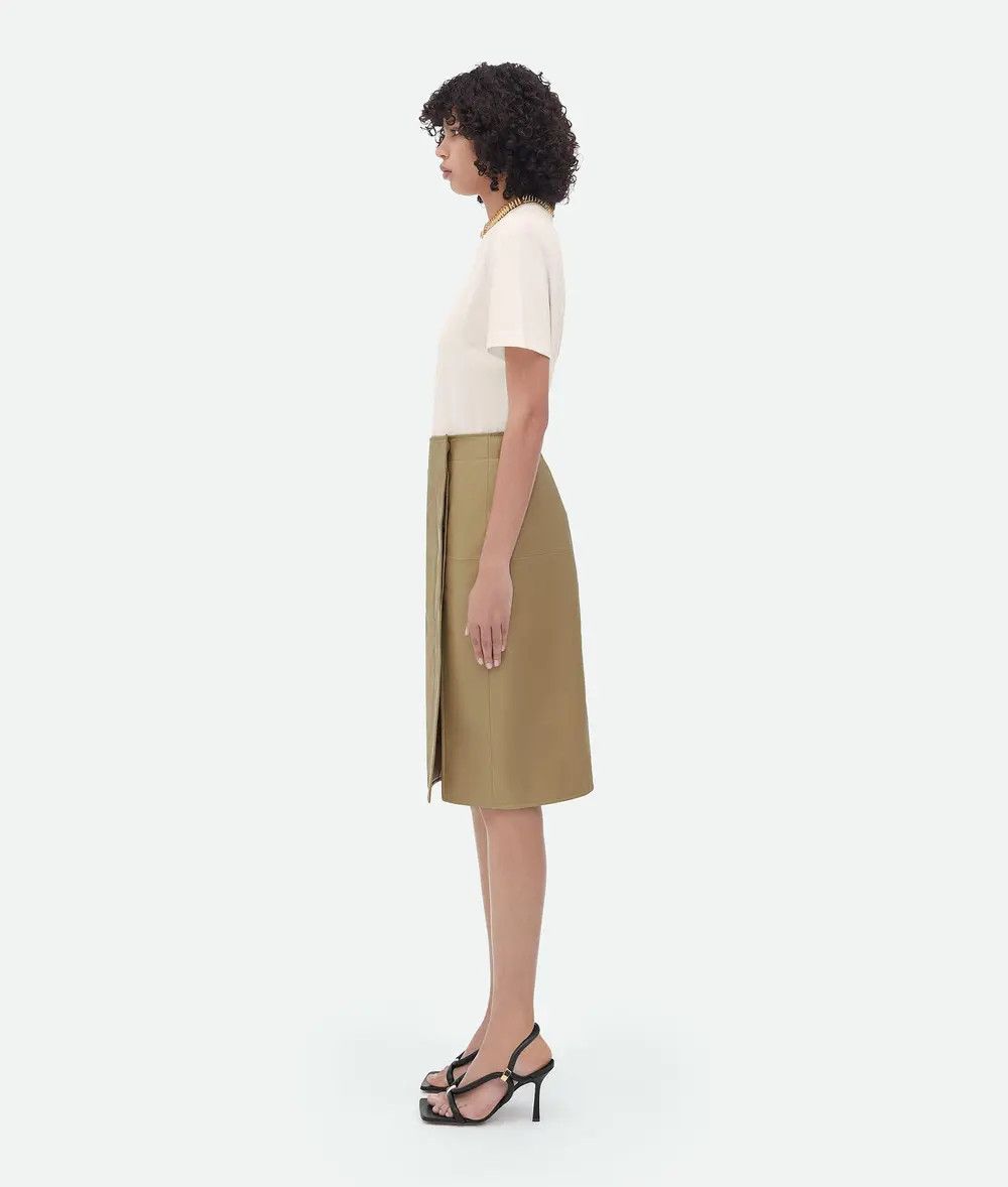 Bottega Veneta o1n1vont1225 Shiny Leather Skirt in Beige Size 24" / US 00 / IT 34 - 2 Thumbnail