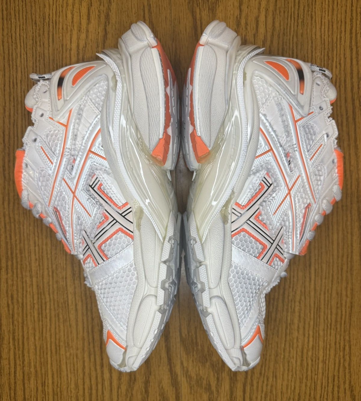 Balenciaga Balenciaga Runner Sneaker (White/Orange) Size US 8 / EU 41 - 4 Thumbnail