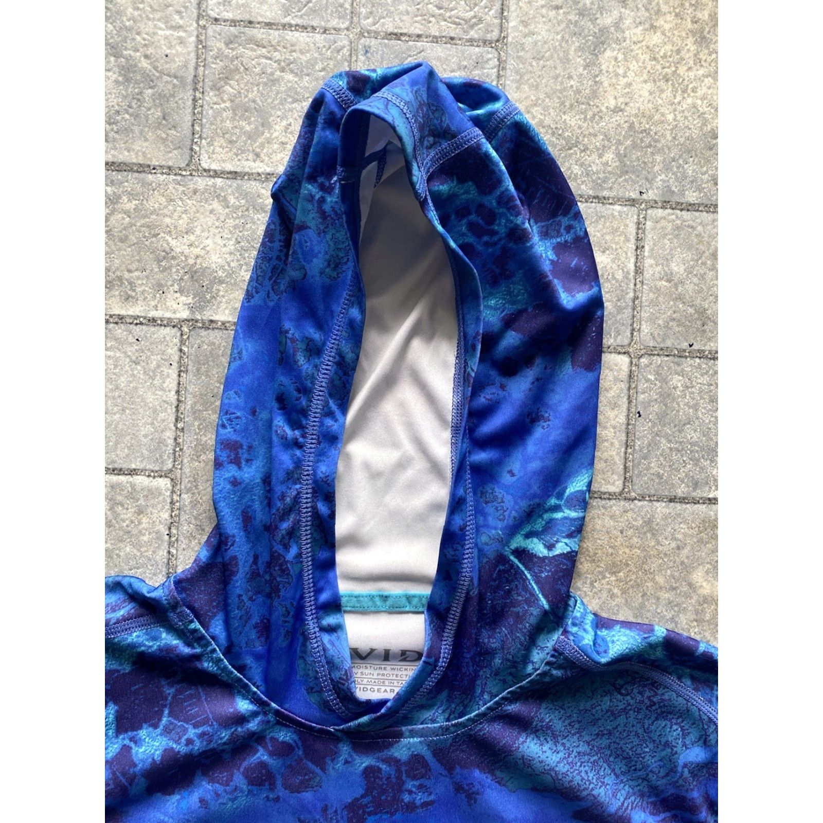 Realtree Avid Mens SMALL Hooded Long Sleeve Realtree Wav3 Moisture Wicking UV Protection Shirt Hoodie Camouflage Blue Mens Size US S / EU 44-46 / 1 - 5 Thumbnail