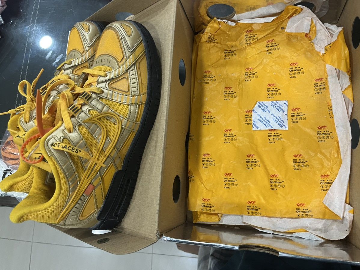 Nike × Off-White Nike Off White Rubber Dunk University Gold Size US 10 / EU 43 - 12 Thumbnail