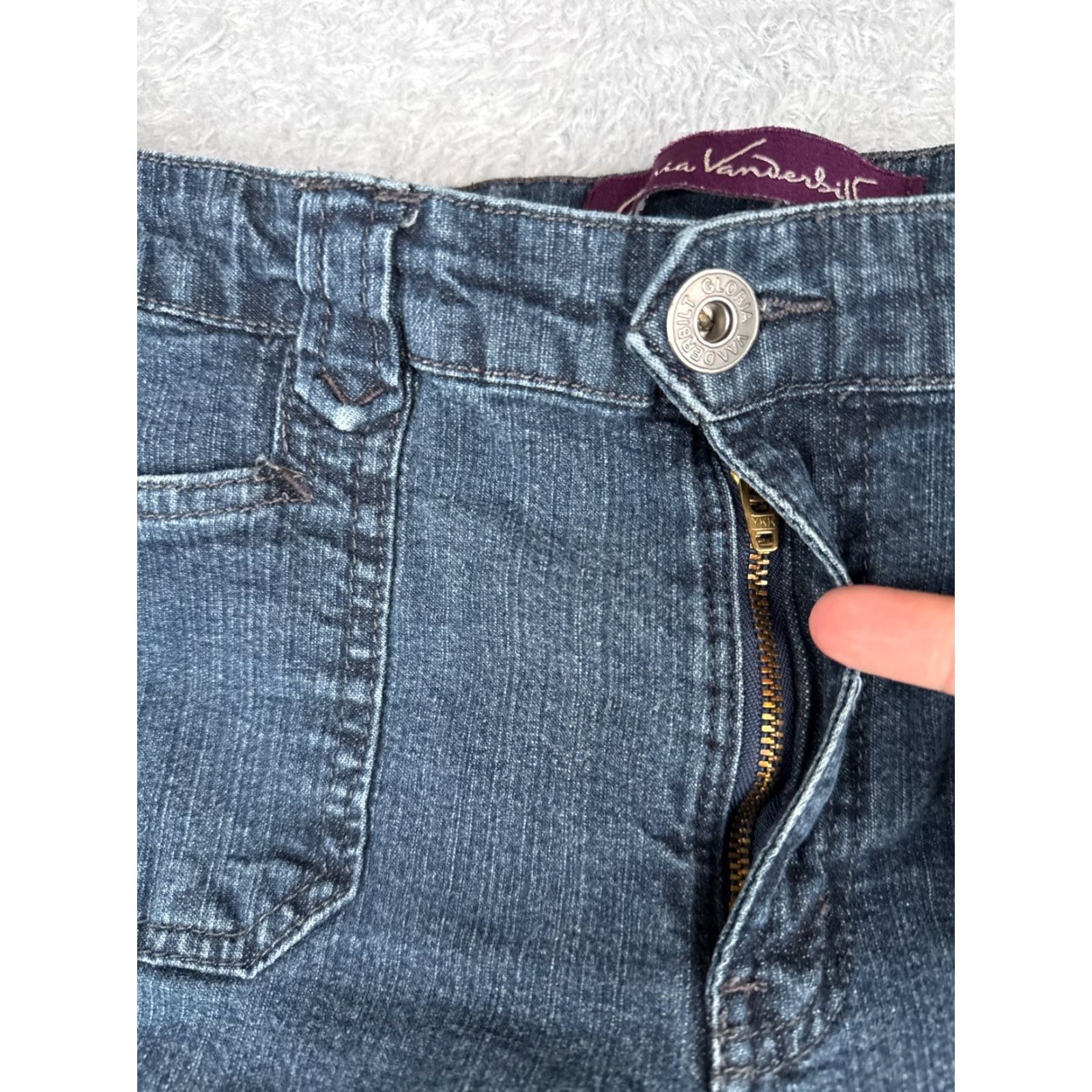 Gloria Vanderbilt Gloria Vanderbilt Jeans Women 10 Blue Denim Straight Mid Rise 29x28 Cotton Blend 5-Pocket Design Size 32" / US 10 / IT 46 - 5 Thumbnail