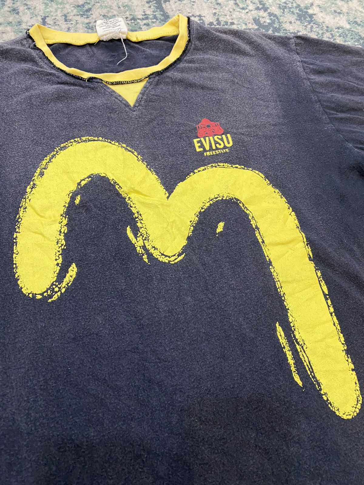 Evisu Vintage Evisu Font Logo Faded T-Shirt Size US M / EU 48-50 / 2 - 15 Thumbnail