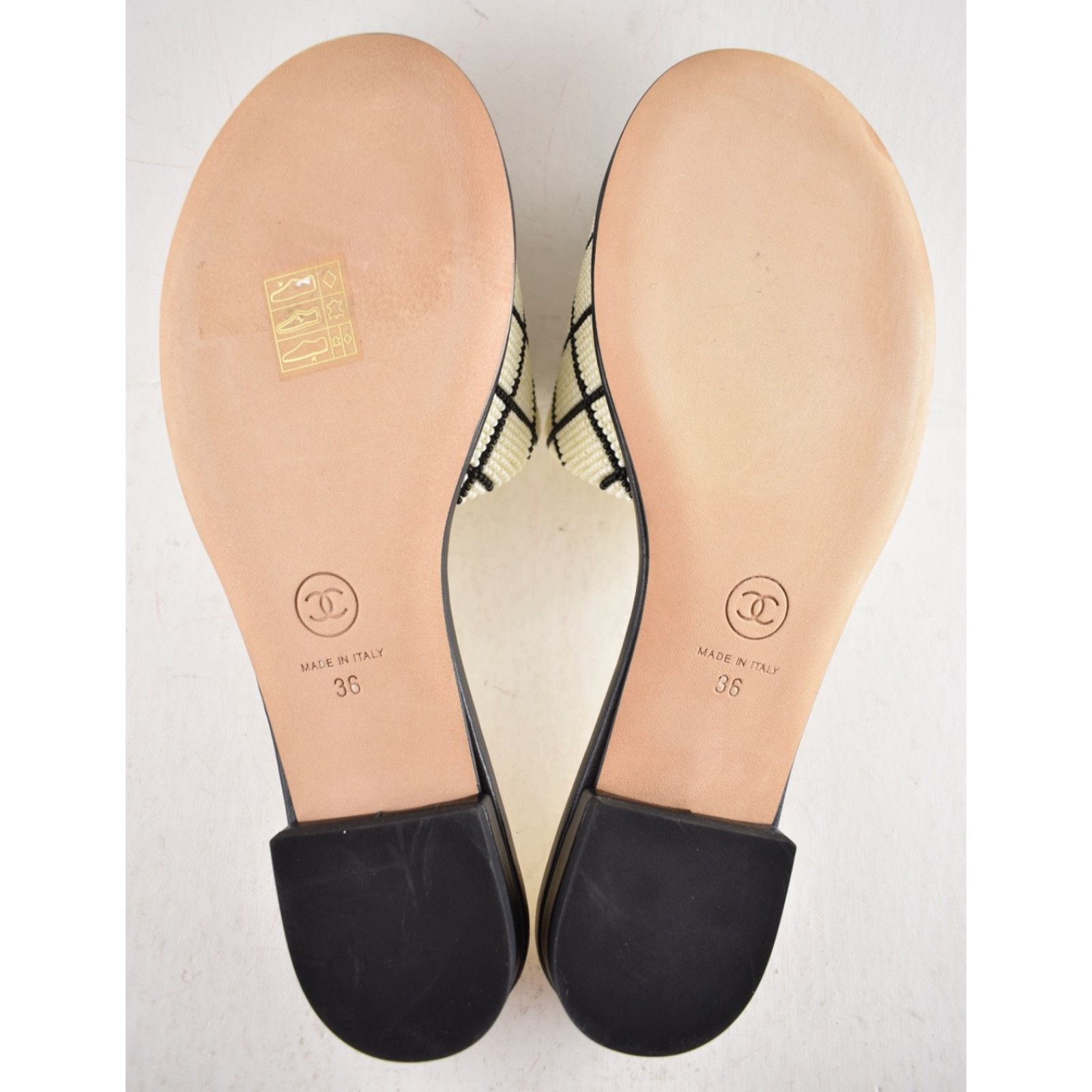 Chanel Chanel 20P Black White Pearl Embroidery CC Logo Slide Slip Size US 6 / IT 36 - 18 Thumbnail