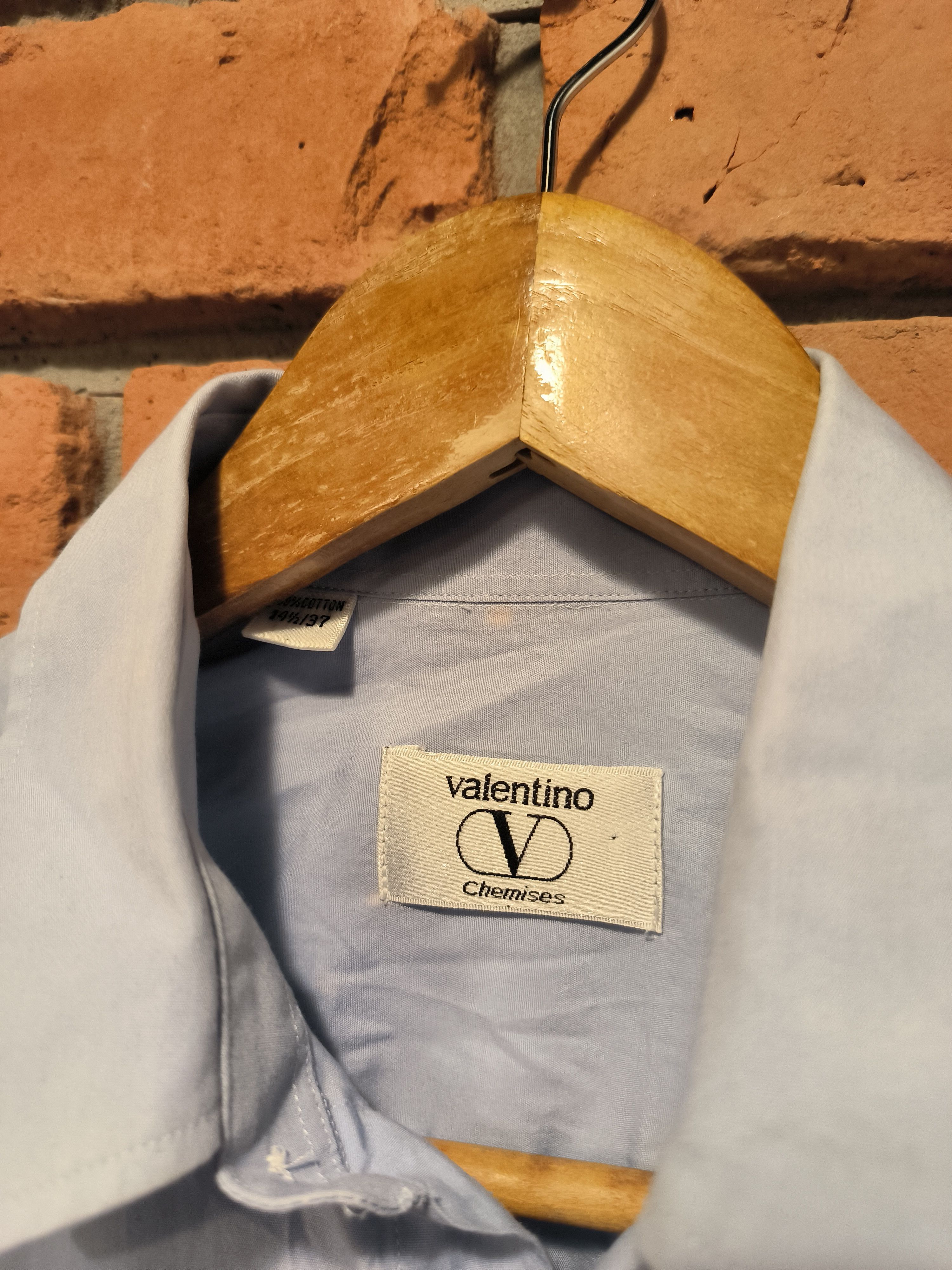 Valentino Valentino Shirt Button-up Long Sleeve Logo Formal Size US M / EU 48-50 / 2 - 5 Thumbnail