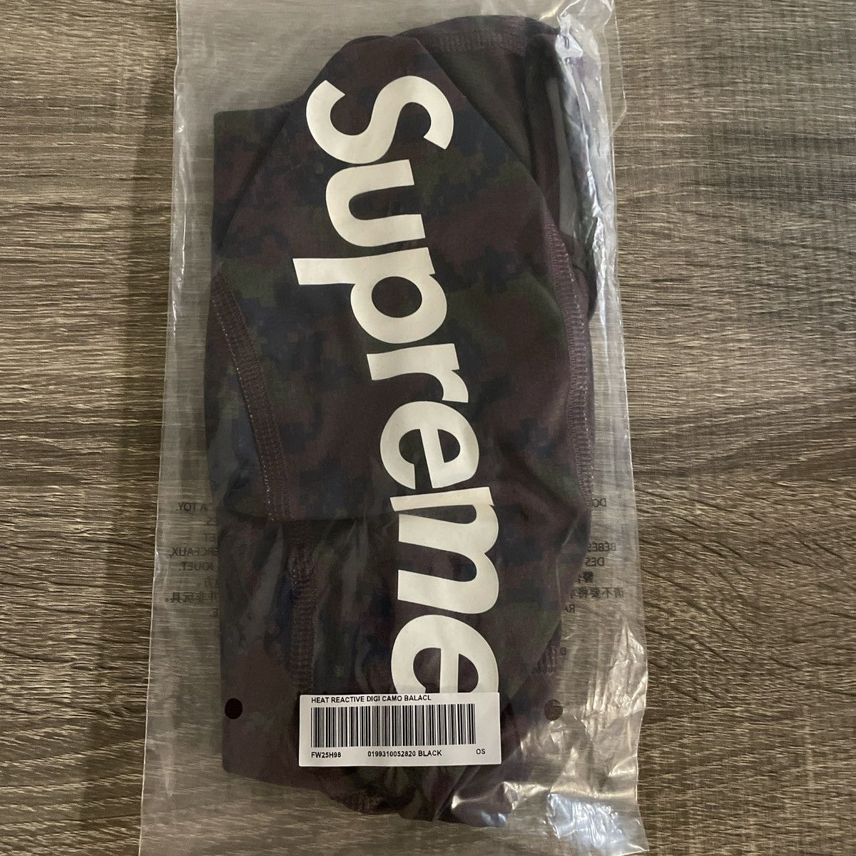 Supreme Supreme Heat Reactive Digi Camo Balaclava Black Size ONE SIZE - 3 Thumbnail