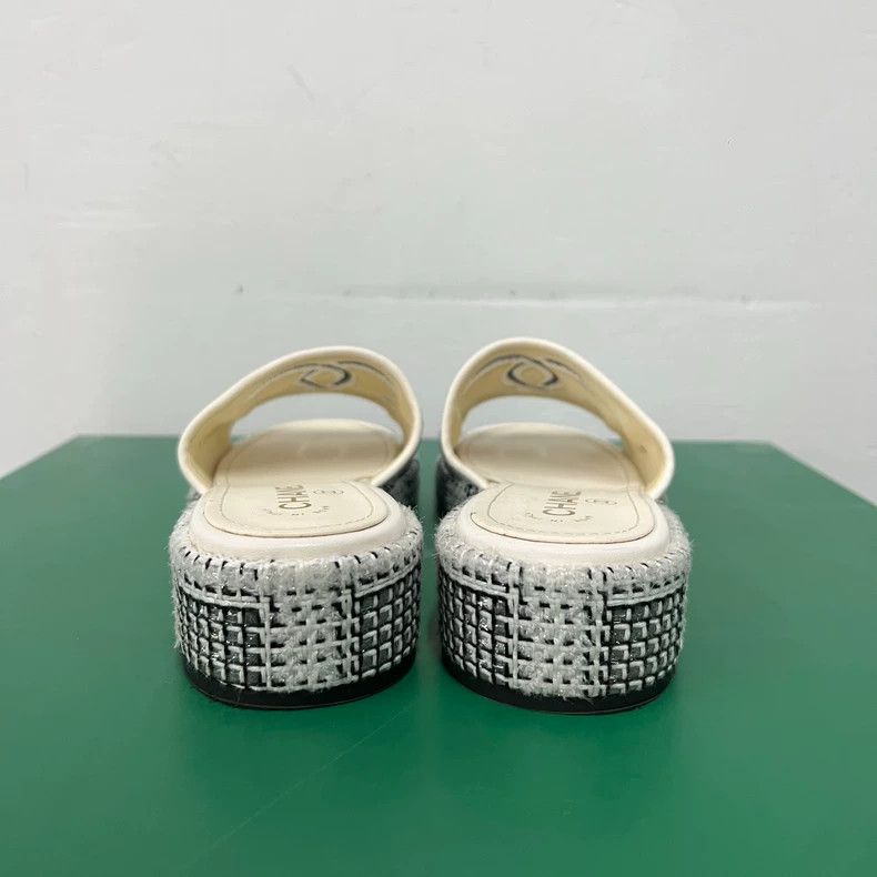 Chanel Chanel Thick-soled slippers with tweed logo Size US 7.5 / IT 37.5 - 3 Thumbnail