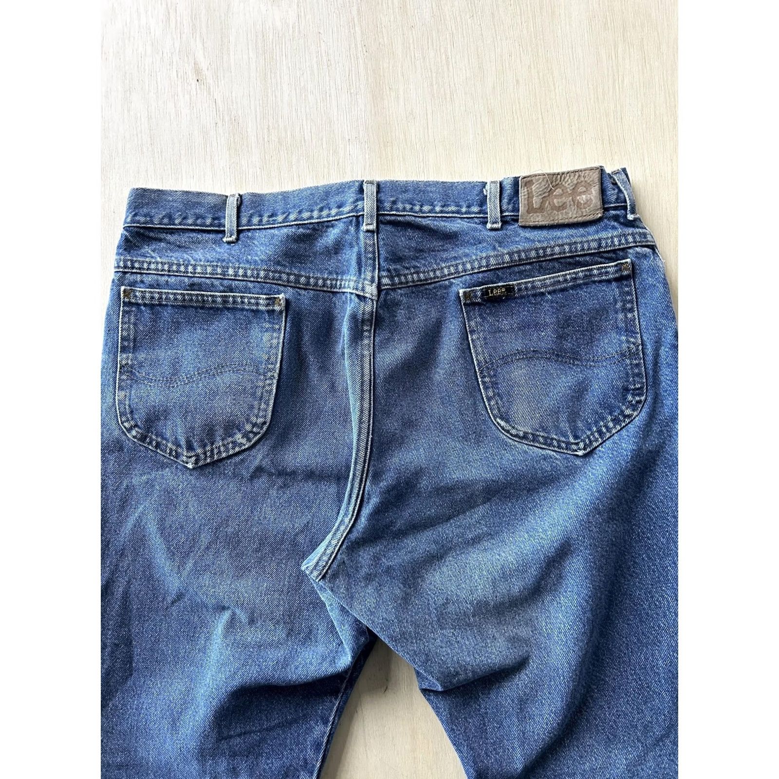 Lee Vintage Lee Jeans Mens 40x32 Relaxed Fit Medium Wash Blue Denim Straight Casual Jeans Size US 40 / EU 56 - 3 Thumbnail