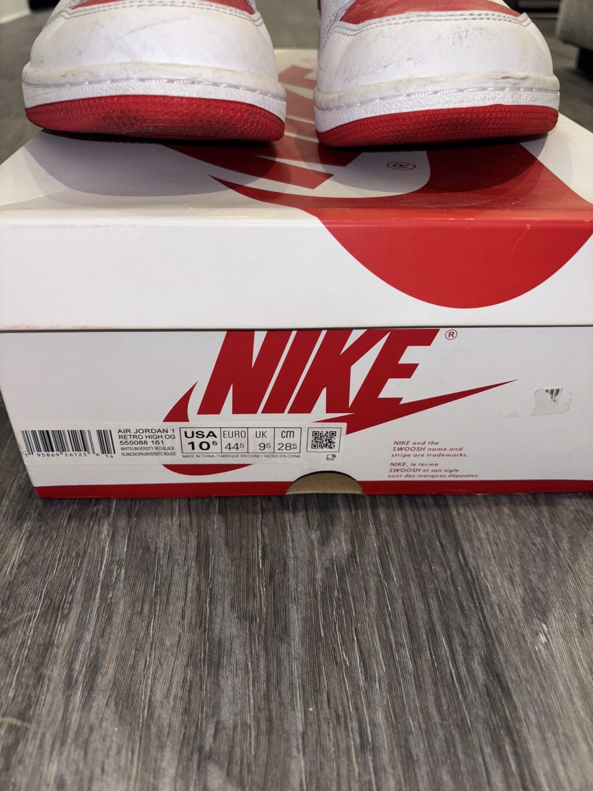 Nike Jordan One University Red and White Size US 10.5 / EU 43-44 - 3 Thumbnail