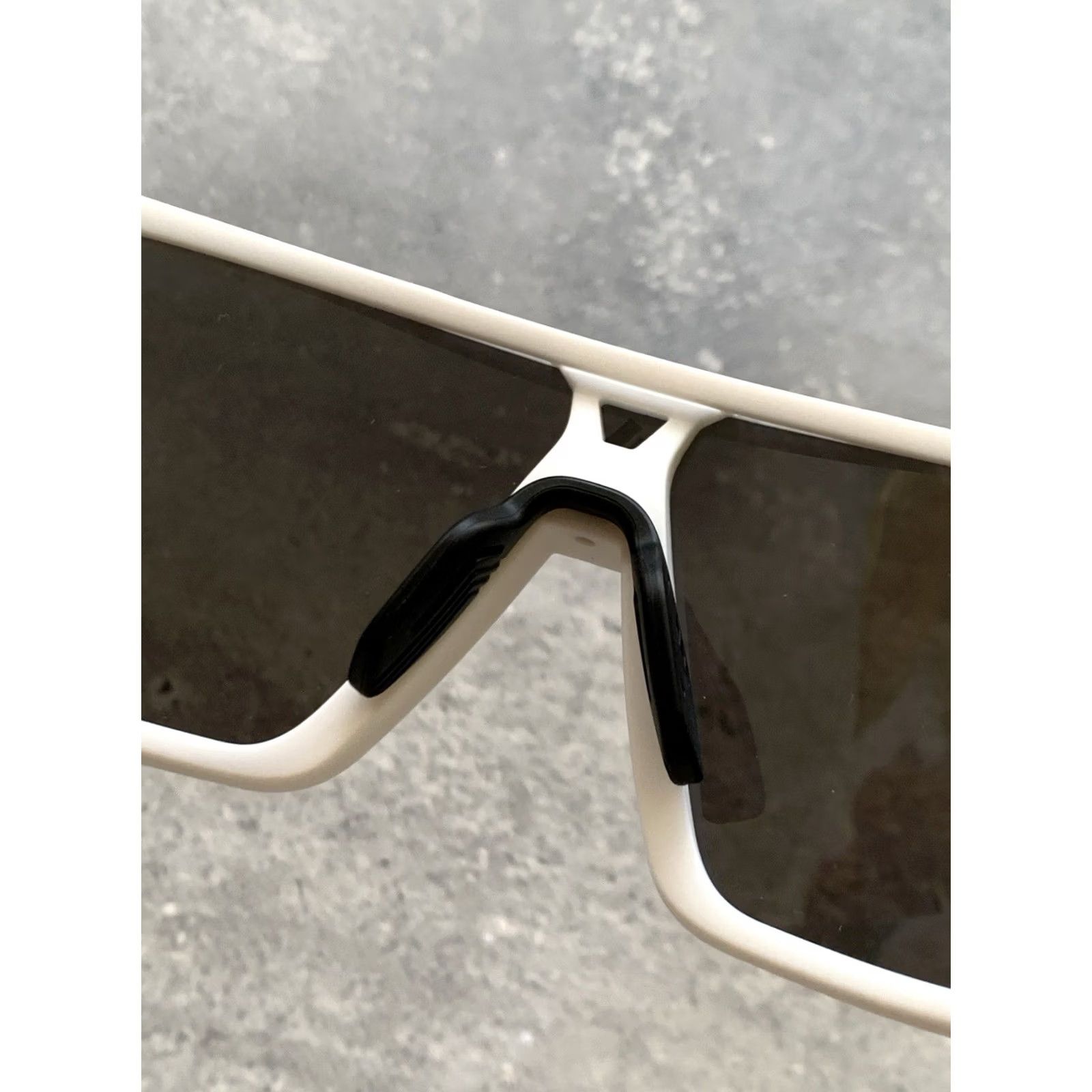 Adidas ADIDAS SPORT SUNGLASSES SP0108 WHITE UNISEX 142mm JK9734 Size ONE SIZE - 7 Thumbnail