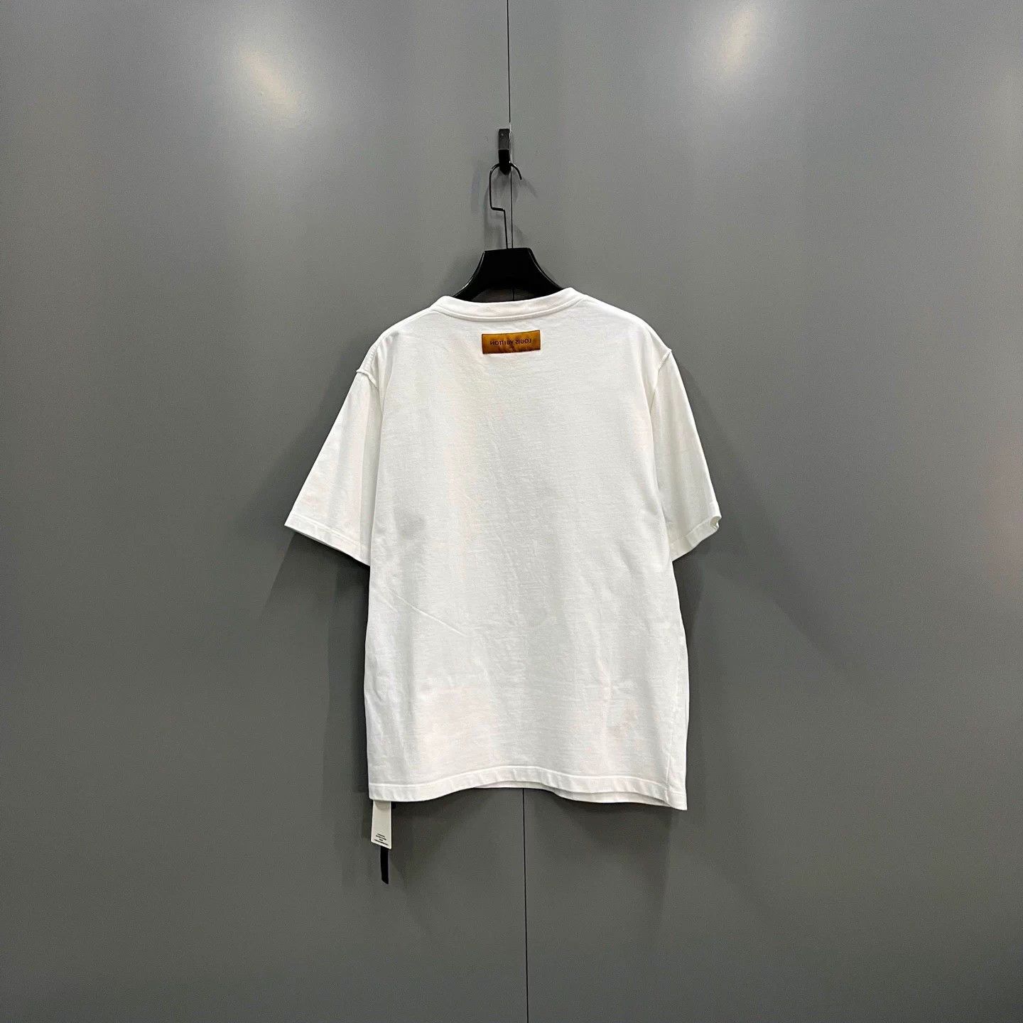 Louis Vuitton Louis Vuitton LV Pendant Embroidered Logo T-Shirt 4L Size 4XL / US 24-26 - 2 Thumbnail