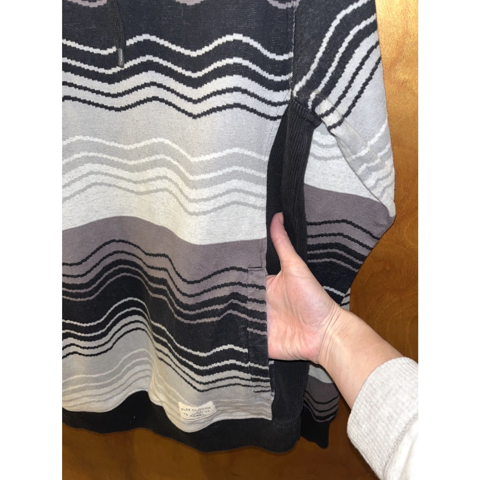 Vintage Play Cloths Mens Large Hooded Sweatshirt - Black Gray White Wavy Stripe Pullover Hip Hop Style Casual Winter Fall Spring Summer Size US L / EU 52-54 / 3 - 5 Thumbnail