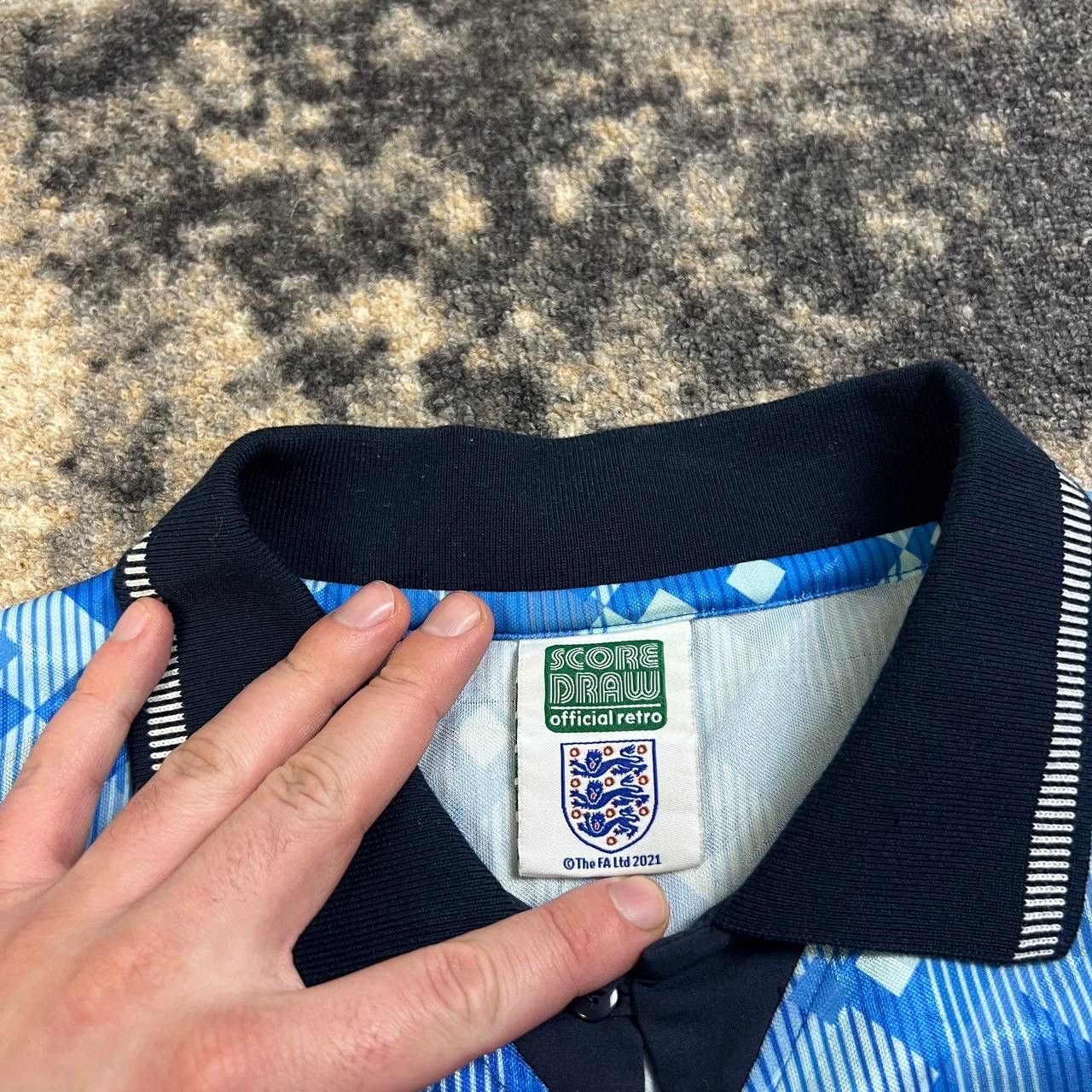 Vintage England Vintage Y2K Mini Logo Soccer Jersey Polo T-Shirt Size US L / EU 52-54 / 3 - 4 Thumbnail
