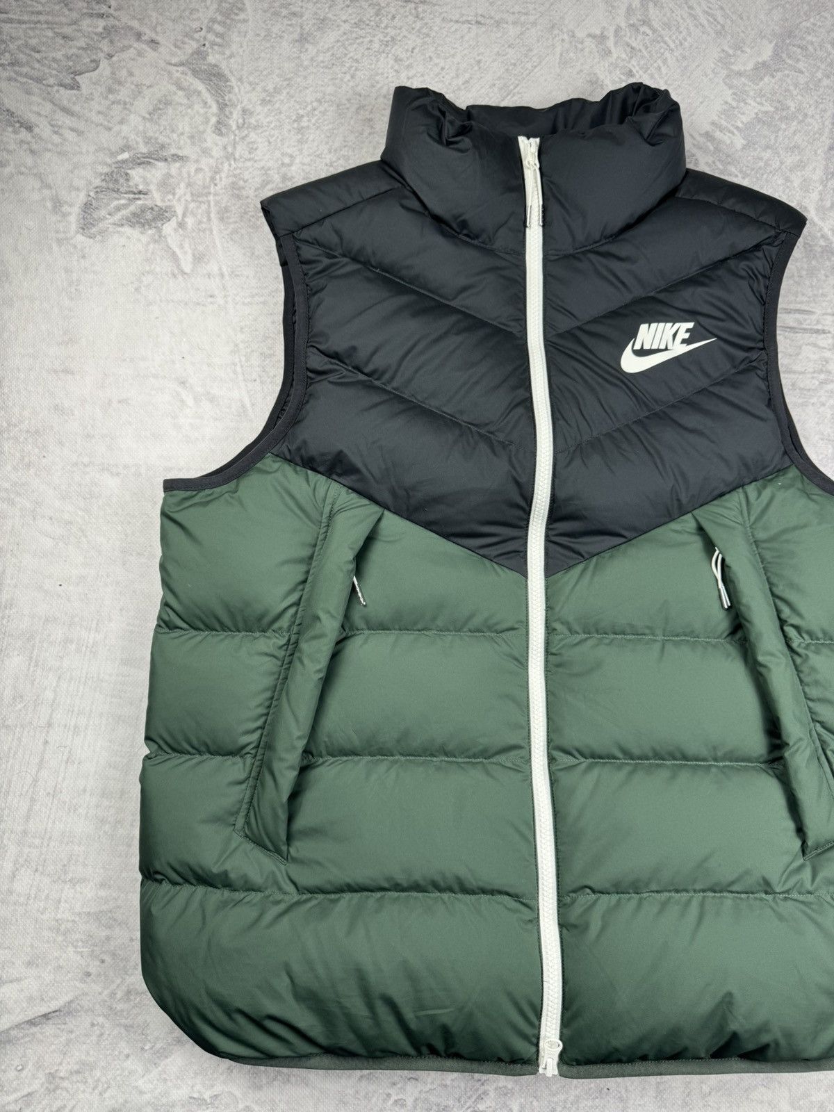 Nike × Nike ACG NIKE PUFFER DOWN BASIC LOGO WHITE OVERSIZE VEST Size US L / EU 52-54 / 3 - 2 Thumbnail