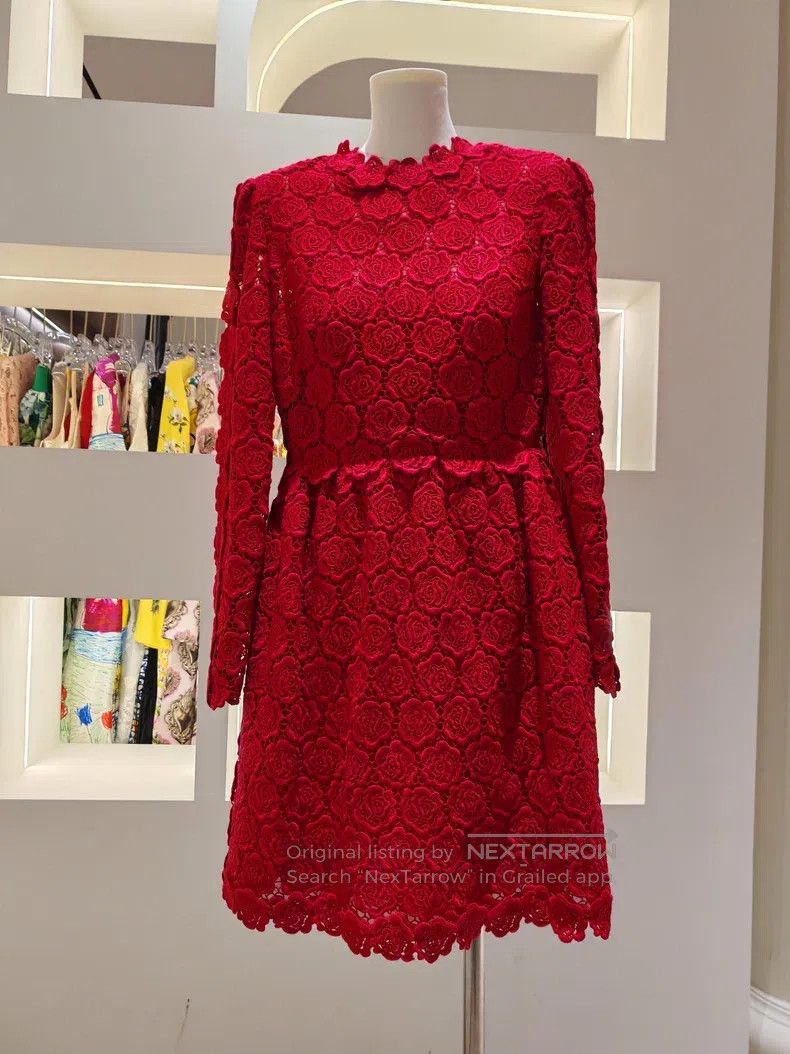 Valentino Valentino Red rose lace dress Size S / US 4 / IT 40 - 1 Thumbnail