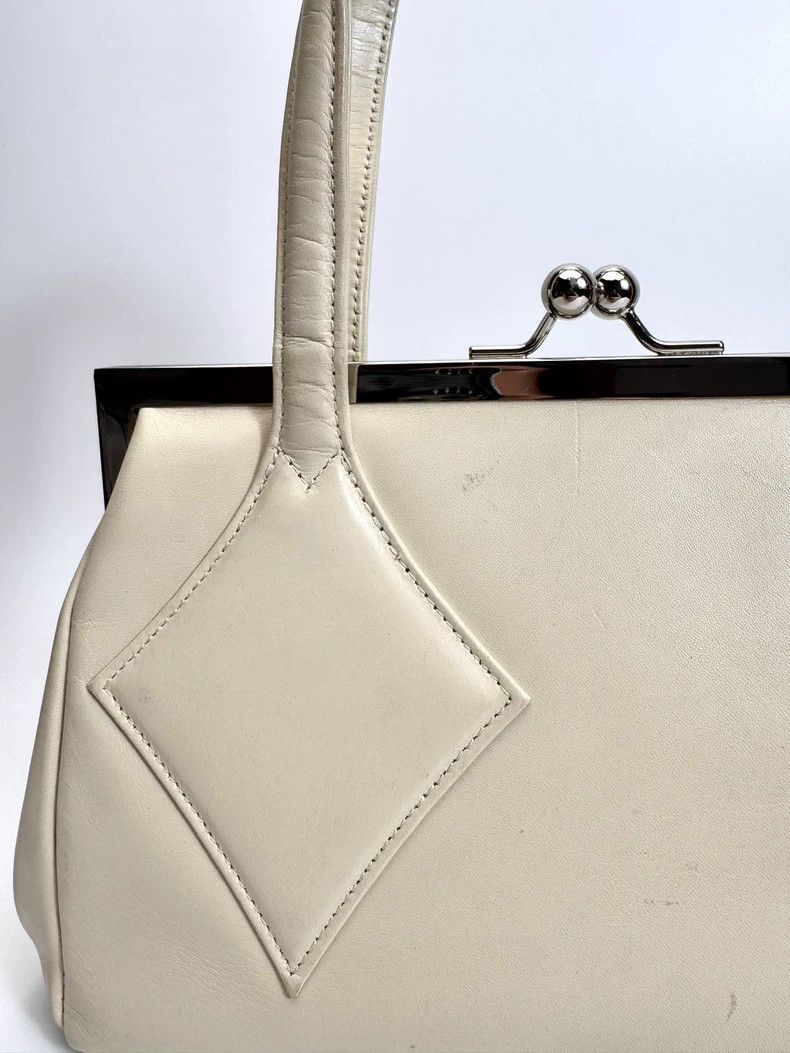 Vivienne Westwood Vivienne Westwood Limited edition gold purse in Japan Size ONE SIZE - 4 Thumbnail